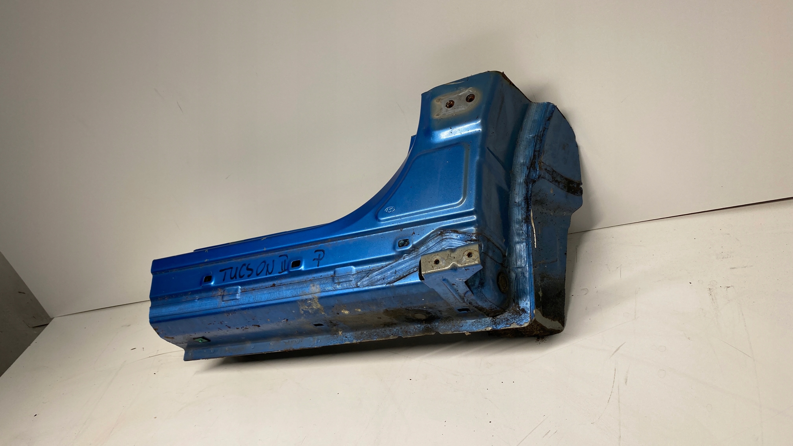 HYUNDAI TUCSON II threshold pillar right 15-21