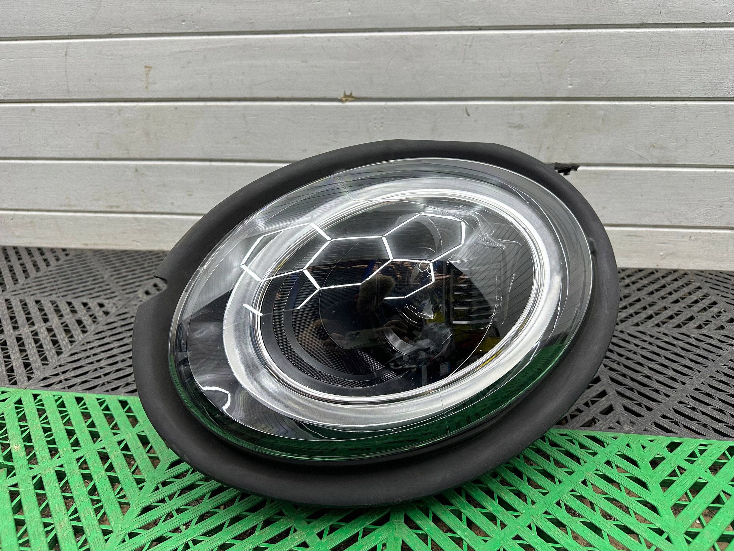light front side right Mini One - Cooper F56 F55 LCI BLACK 5A01962