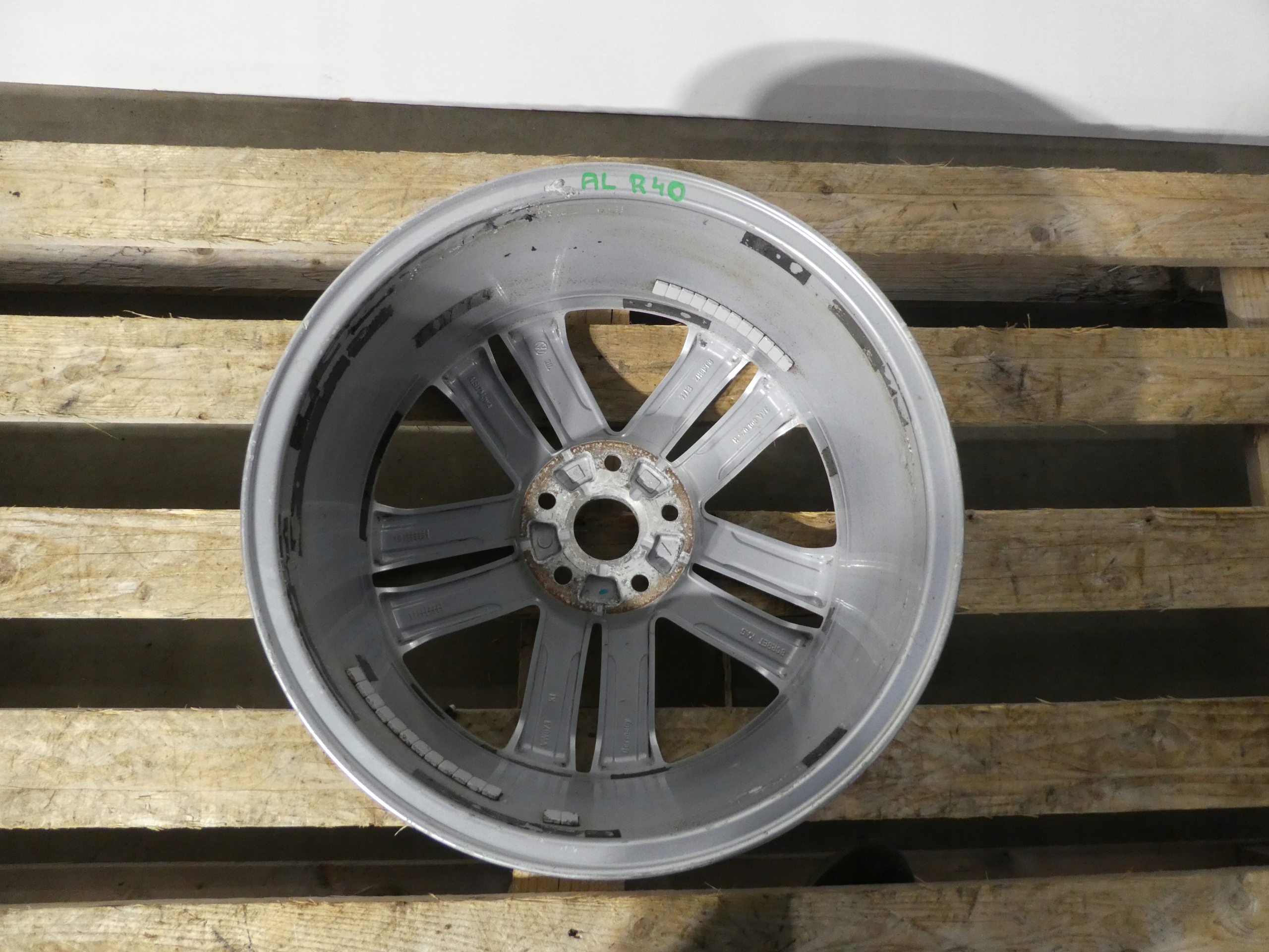 1X disk hliníkový disk VW 3AA601025H