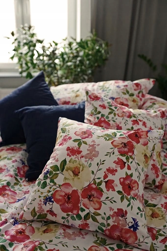 Poszewki na poduszki KWIATY JABŁONI - 2x 40x40 cm Stan opakowania oryginalne