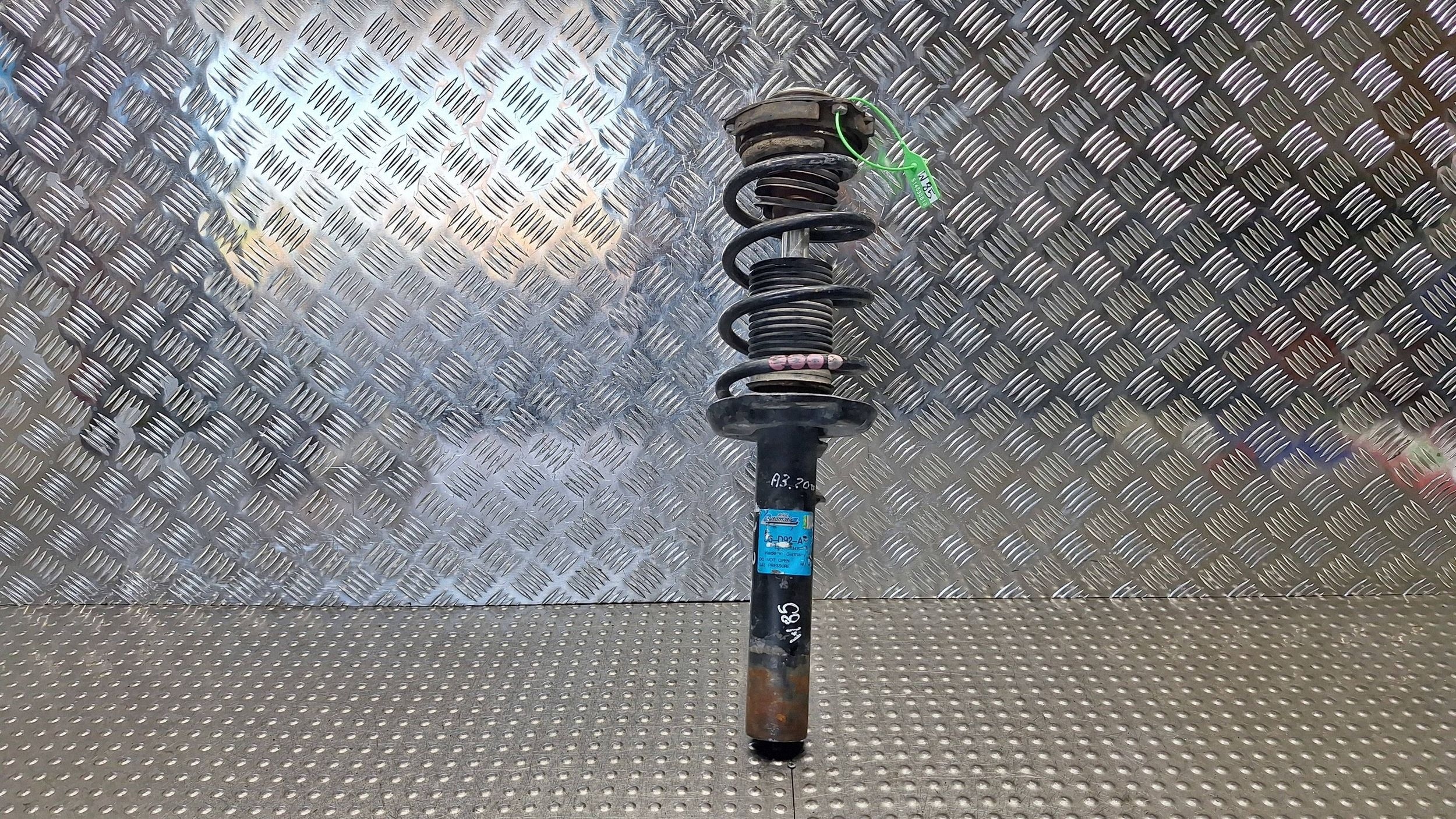 shock absorber right front VW GOLF V VI A3 8P OCTAVIA II LEON II