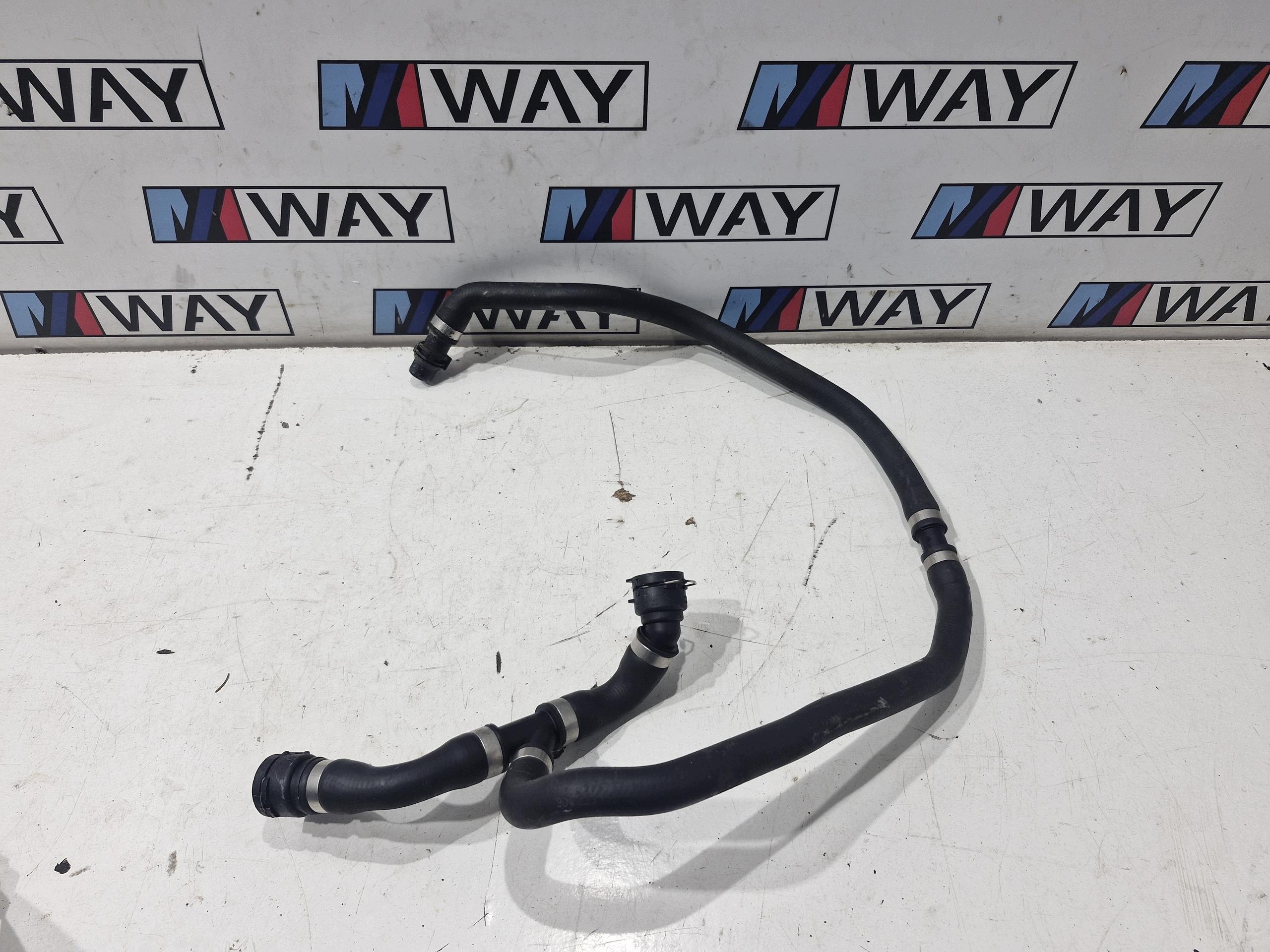 7512727 BMW E60 E61 prijenos crijevo cijev vode