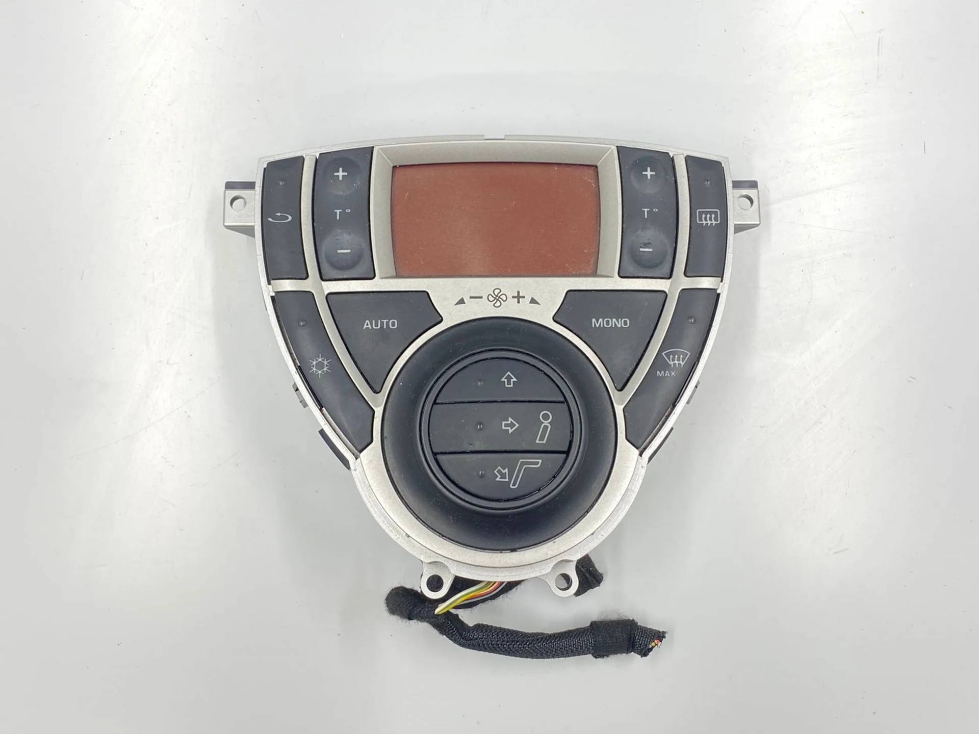 control panel of the air conditioning Citroen C8 2 2008 14011591ZD