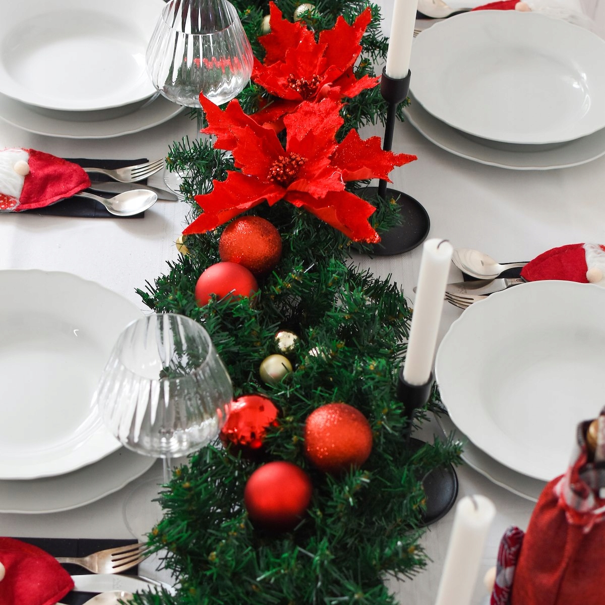 GIRLANDA CHOINKOWA ŚWIĄTECZNA ŁAŃCUCH SZTUCZNA 3m Wysokość Wyższe niż 250 cm