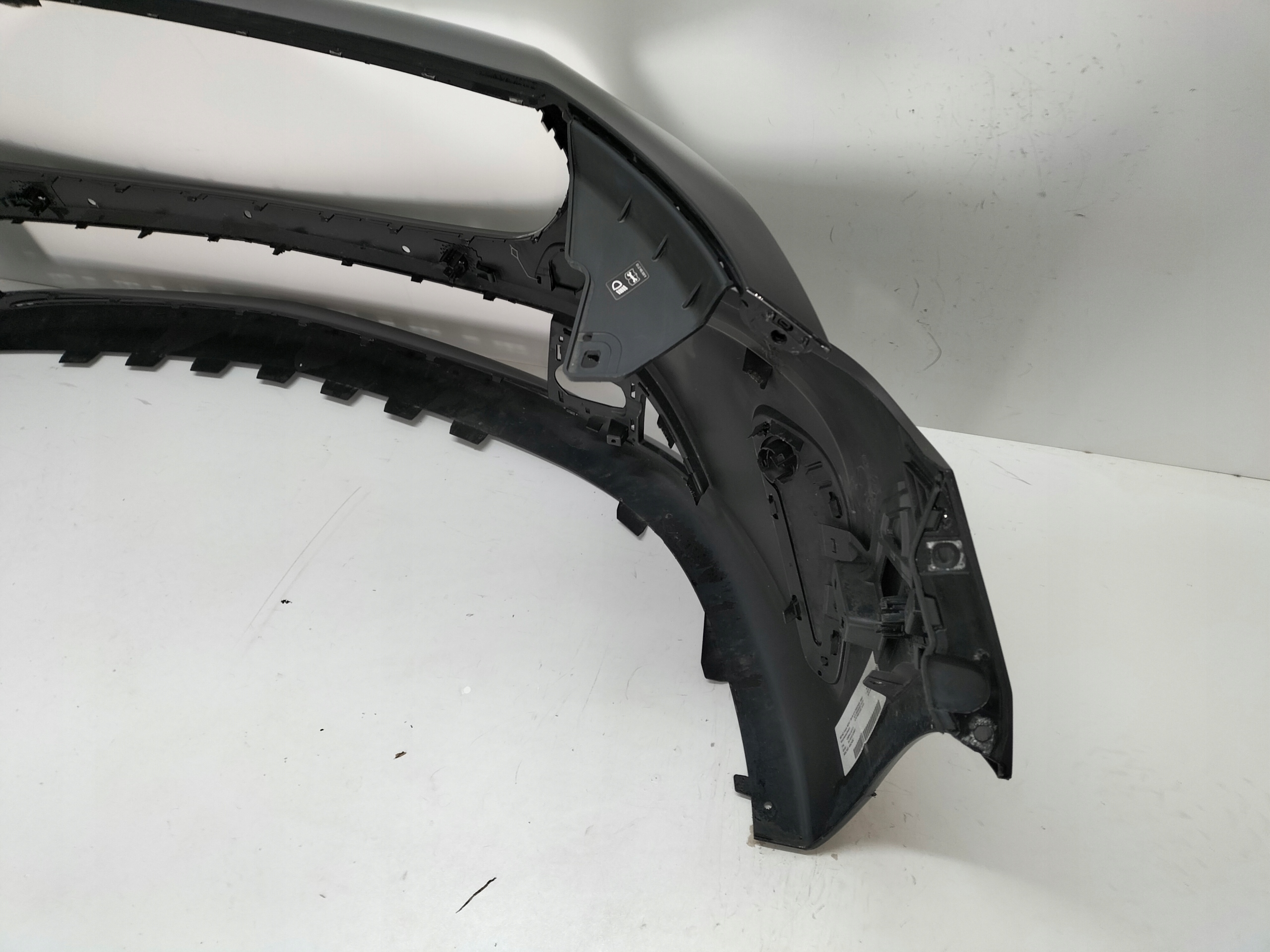 Frontstoßstange vorne MERCEDES B KLASA W247 18