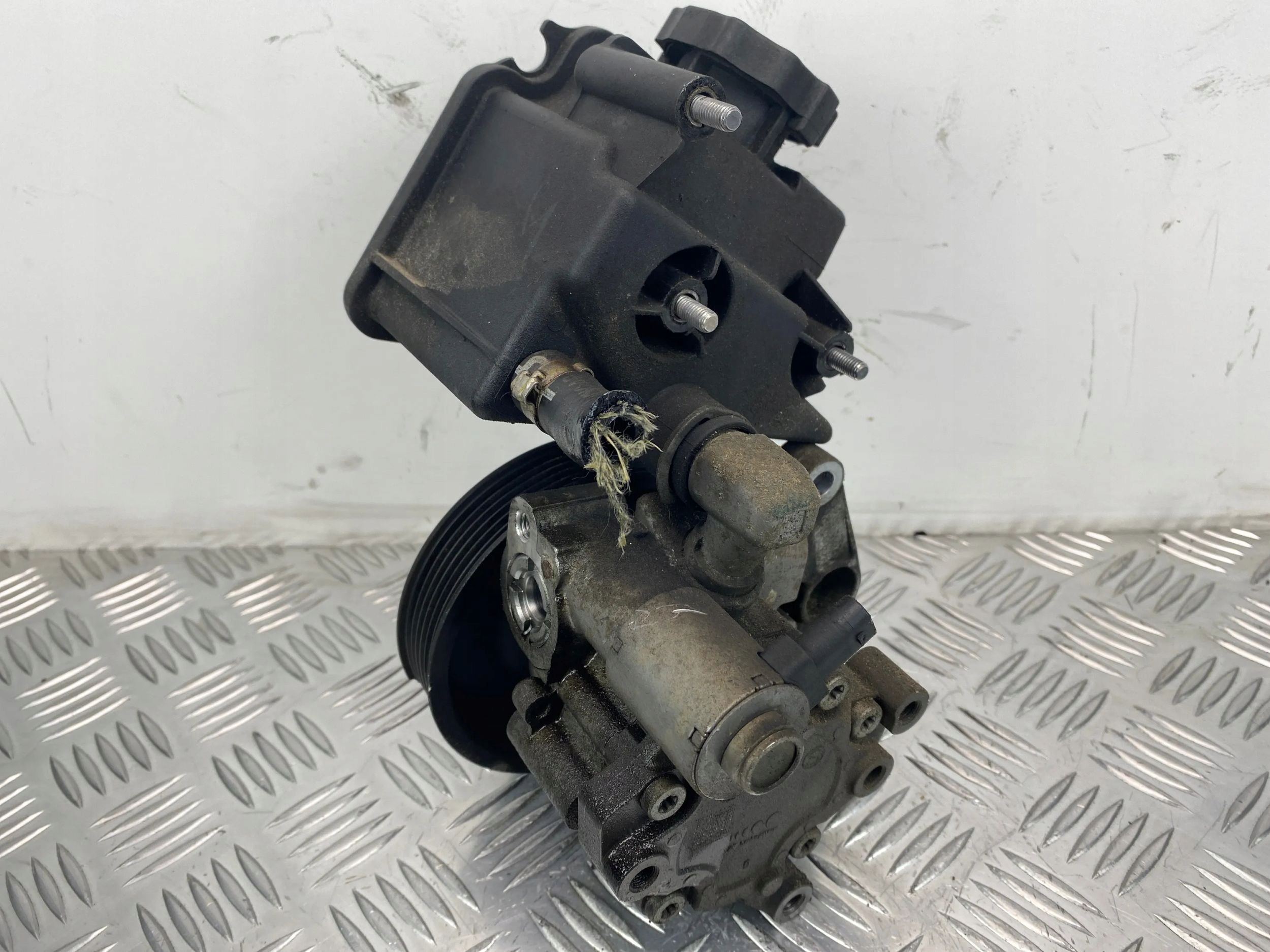 Mercedes E350 W212 Pompa servosterzo A0064664501
