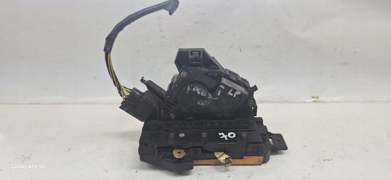 lock door FORD FOCUS and left front 2S4AA21813CB