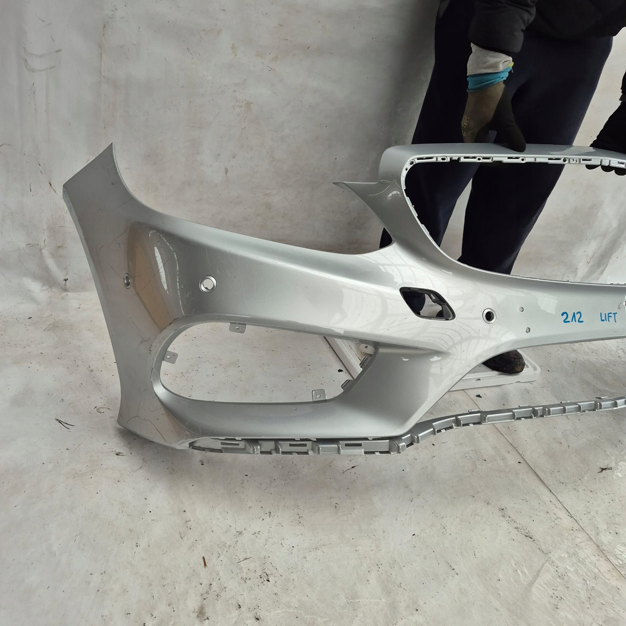 MERCEDES E KLASA W212 AMG LIFT bumper front front A2128852638 PDC