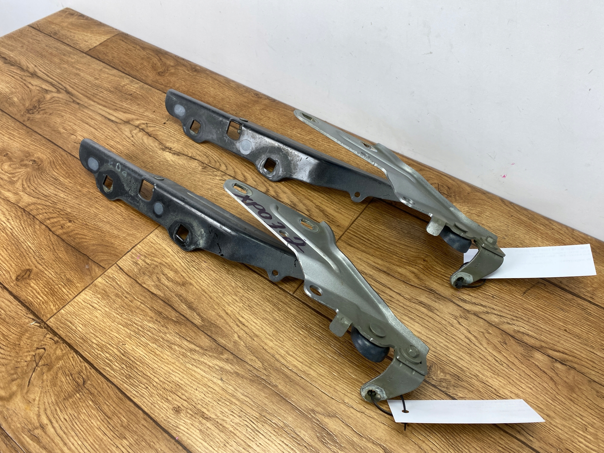 hinge bonnets left Dodge Ram 1500 2019+