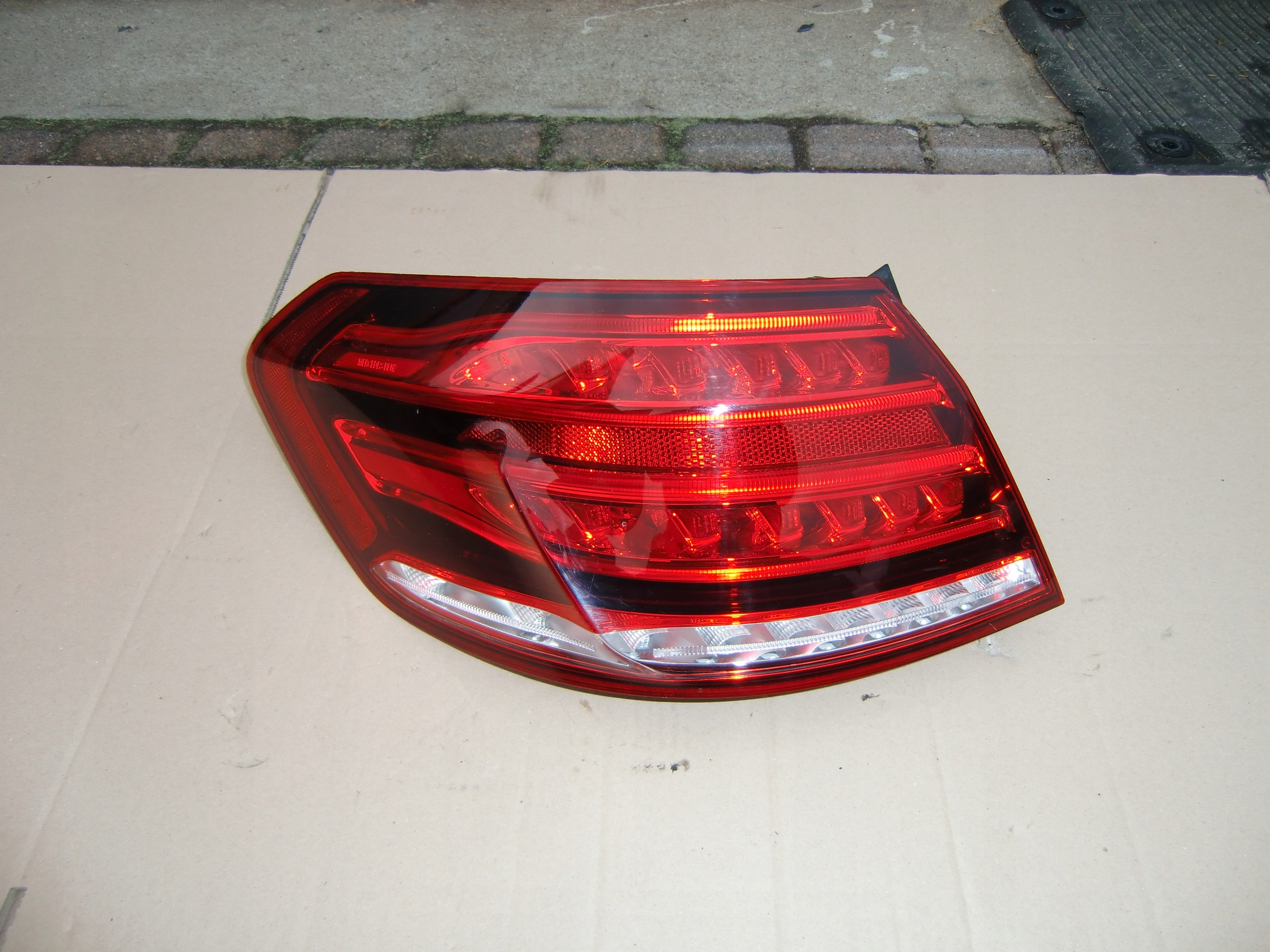 Mercedes-Benz E-Klasse W212 Rückleuchte Rearlamp - Thumbnail 1