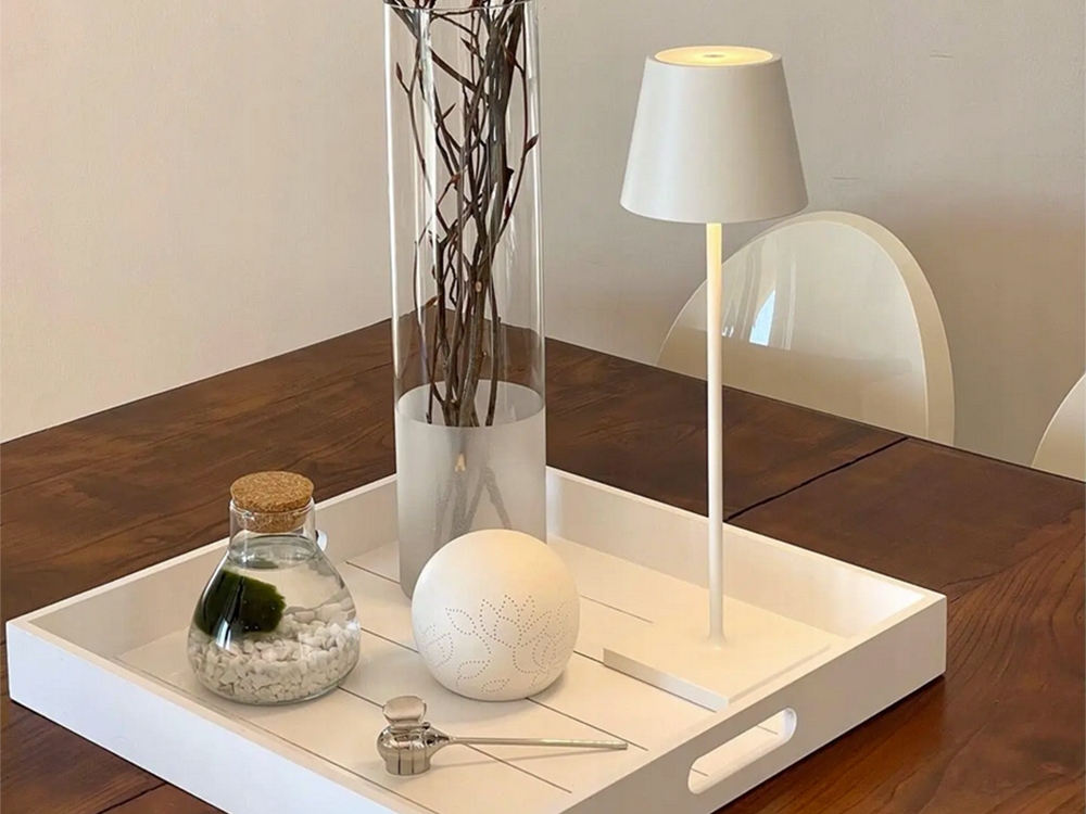 LAMPKA NOCNA STOŁOWA DOTYKOWA LAMPA 3 STOPNIOWA WYSOKA BEZPRZEWODOWA USB Styl nowoczesny