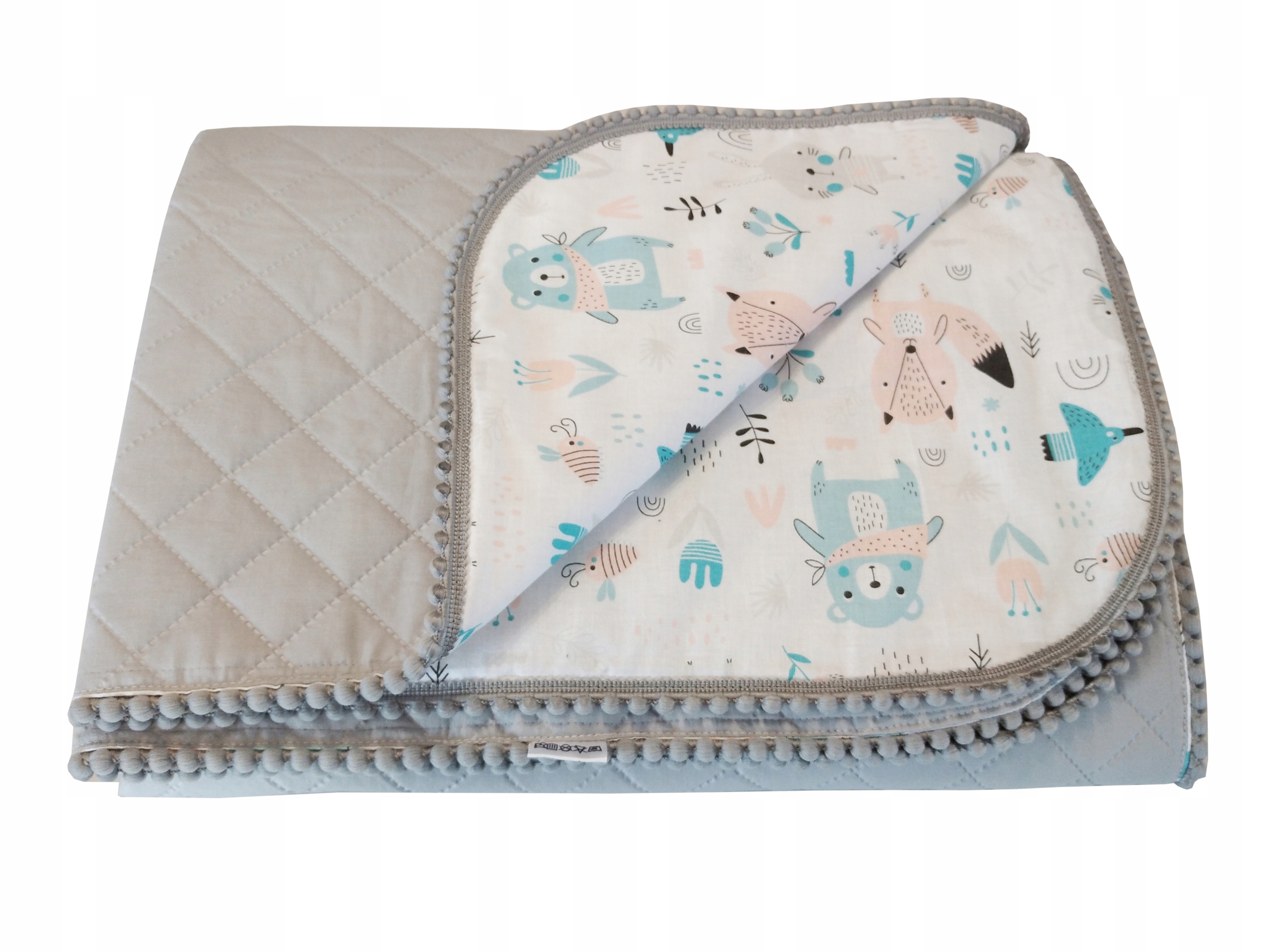 Narzuta 160 cm z pomponami łóżko dziecięce +GRATIS