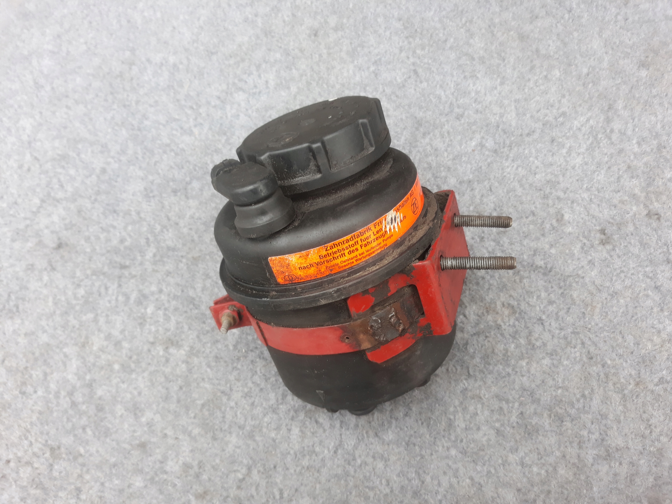 БАЧОК IVECO DAILY