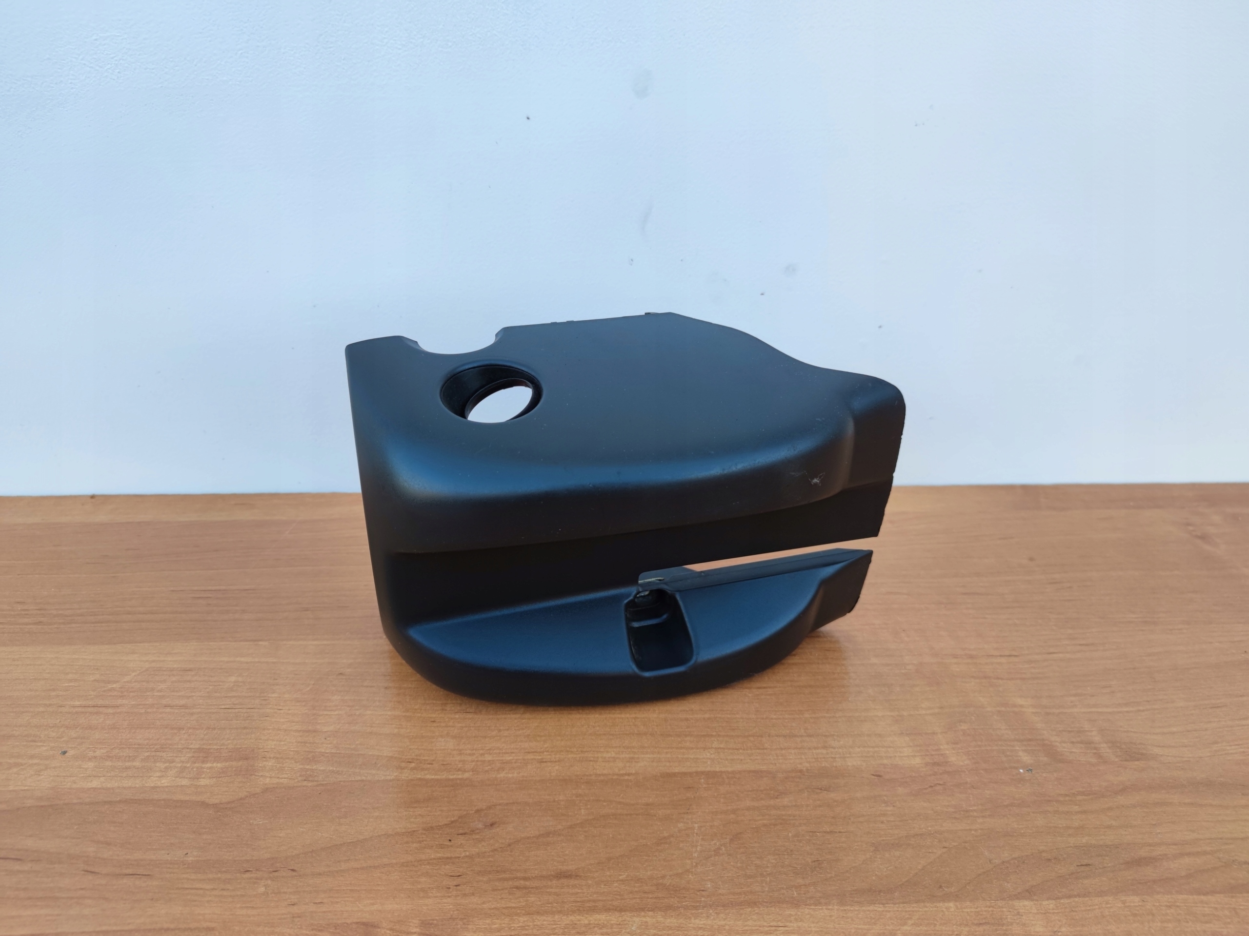 VW GOLF V 5 OBUDOWA OSŁONA STACYJKI KOLUMNY DOLNA