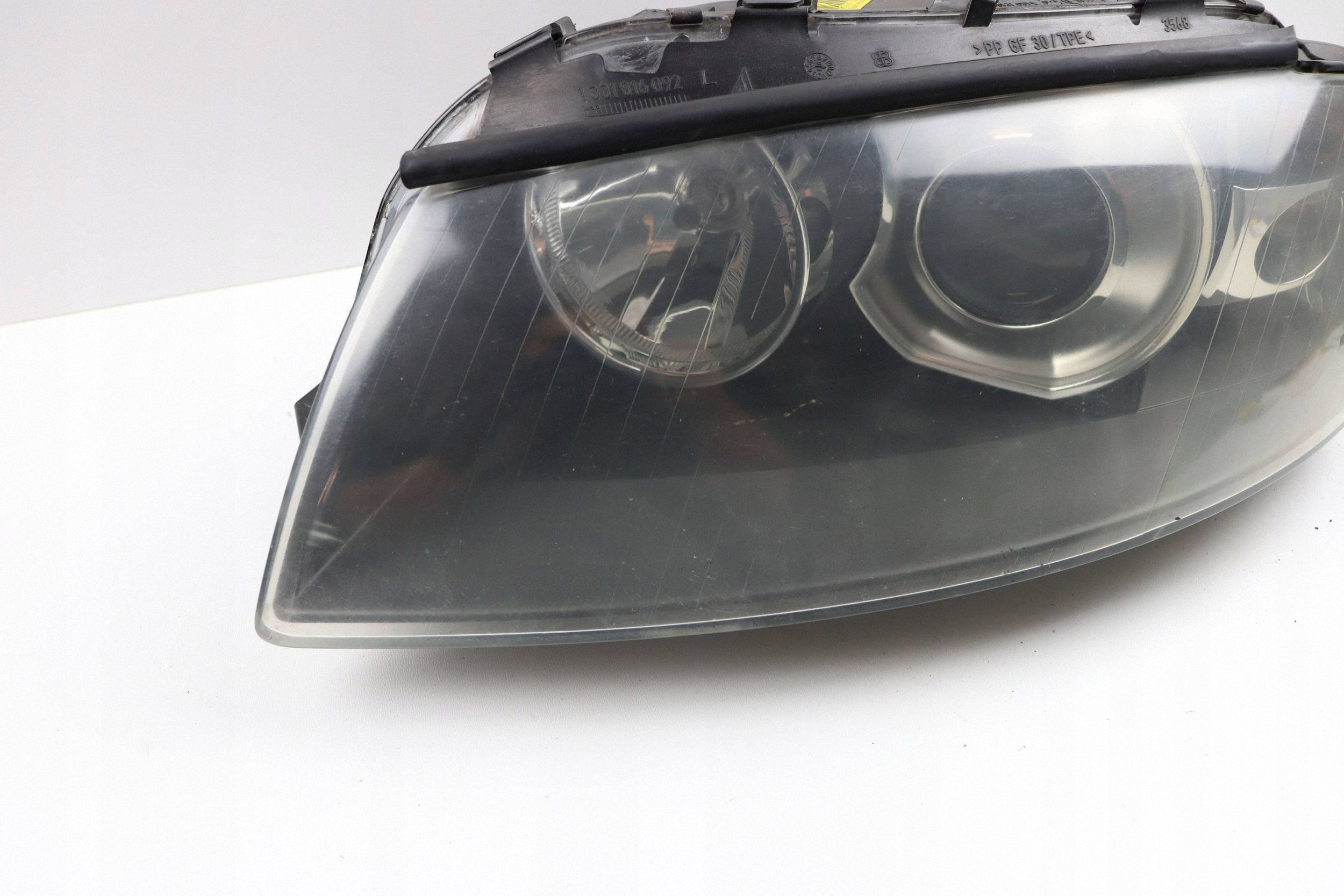 AUDI A3 8P light front left front XENON 8P0941003D 0301206271 EUROPA