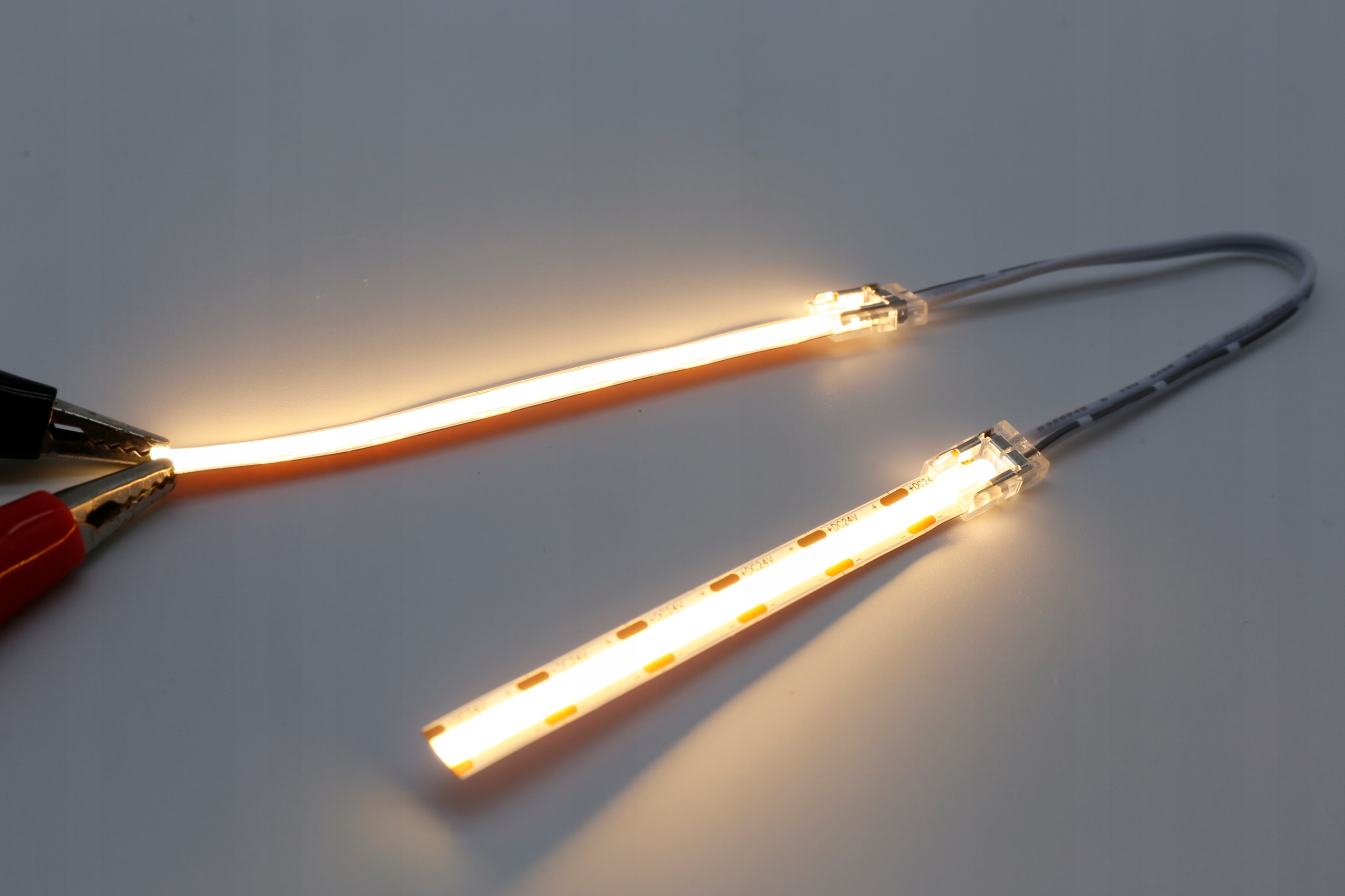 ZŁĄCZKA DO TAŚM LED COB 8mm dwustronna ZATRZASKOWA DO ŁĄCZENIA DWÓCH TAŚM Długość 0.16 m