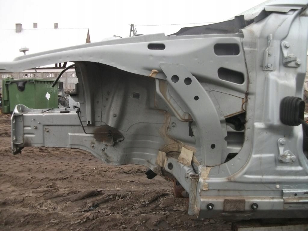 MERCEDES КЛК W209 CABRIO ЧЕТВЕРТИНА ЛОНЖЕРОН R L