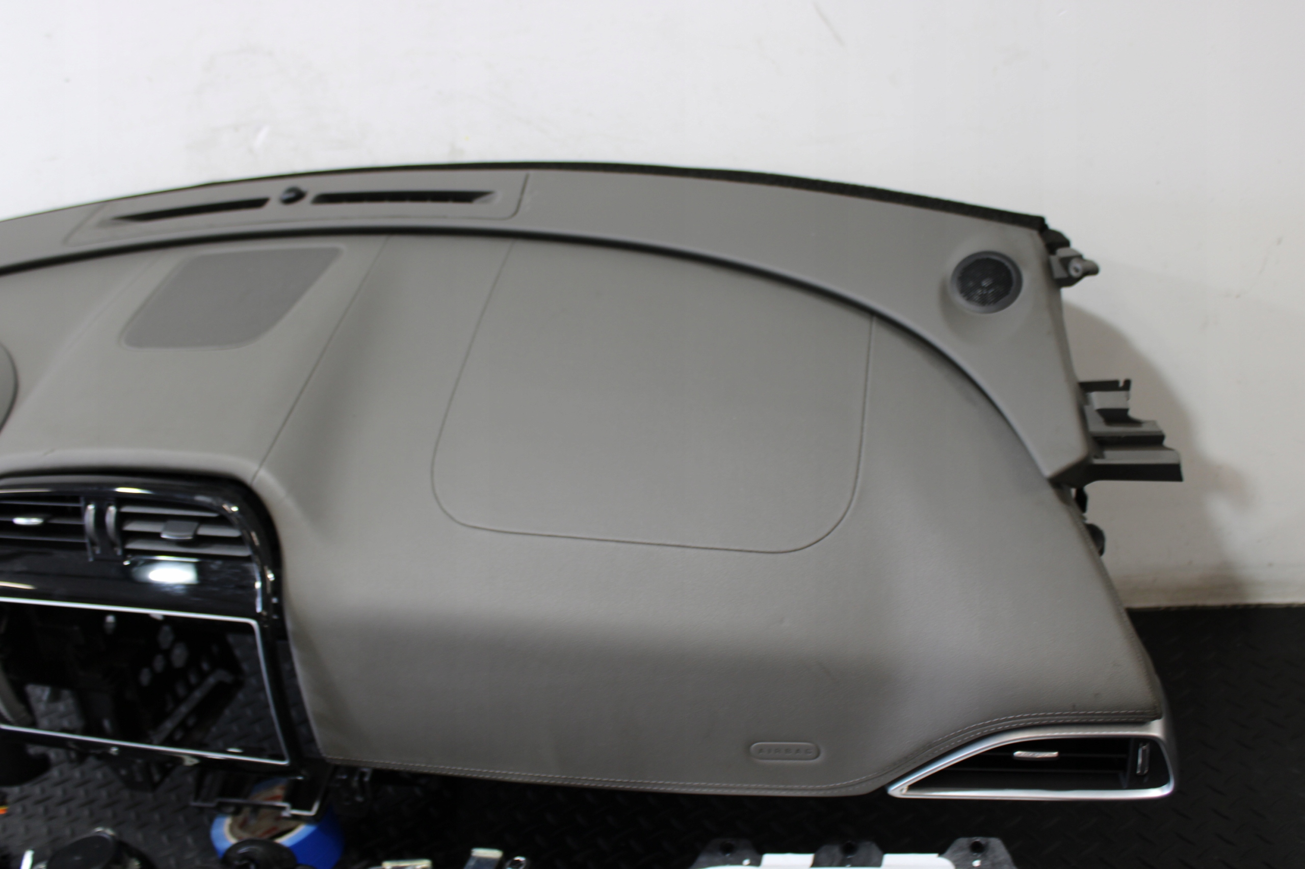dashboard console beige airbag airbags JAGUAR F-PACE X761