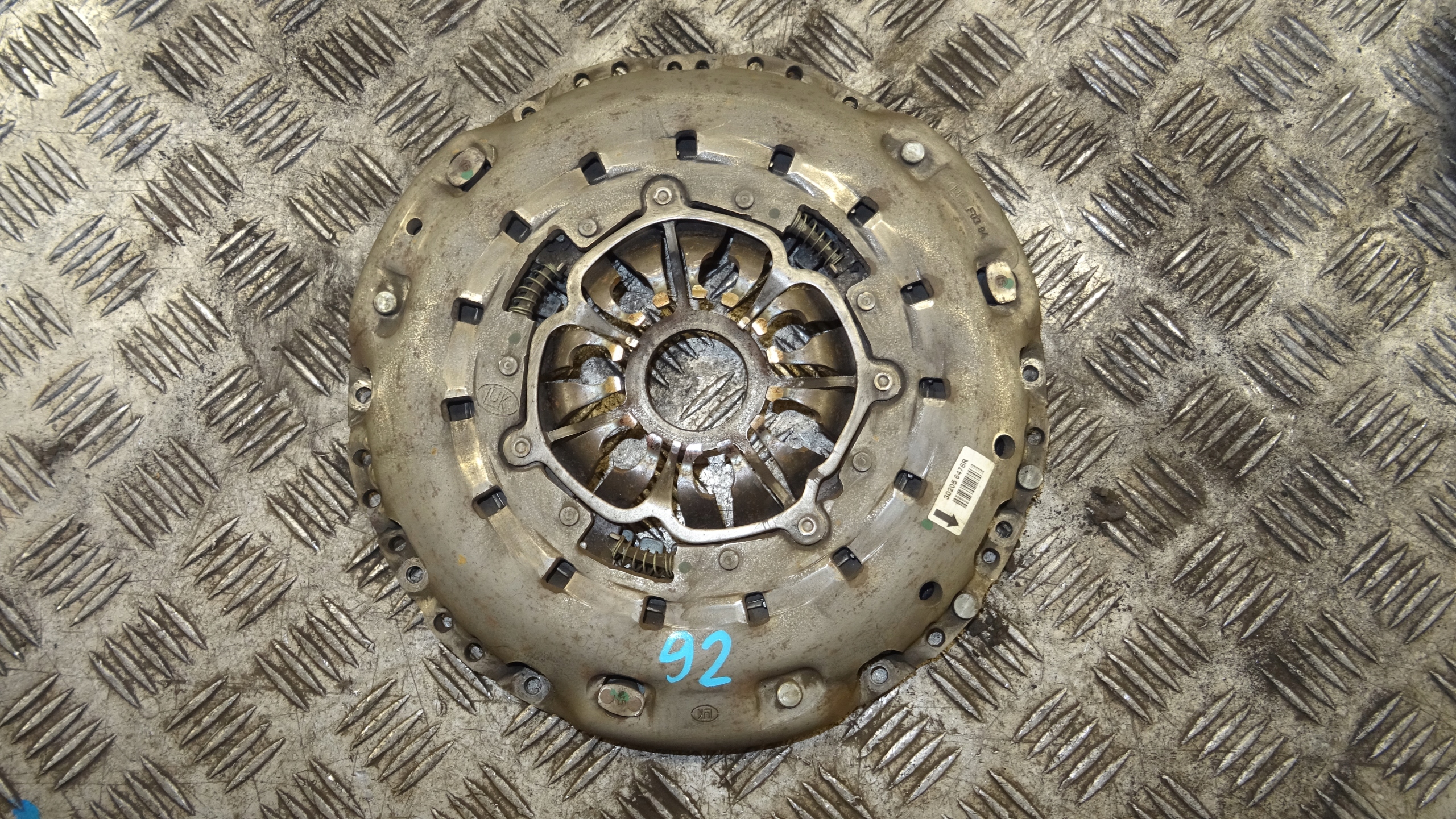 Renault OE 302056476R Montage Embrayage