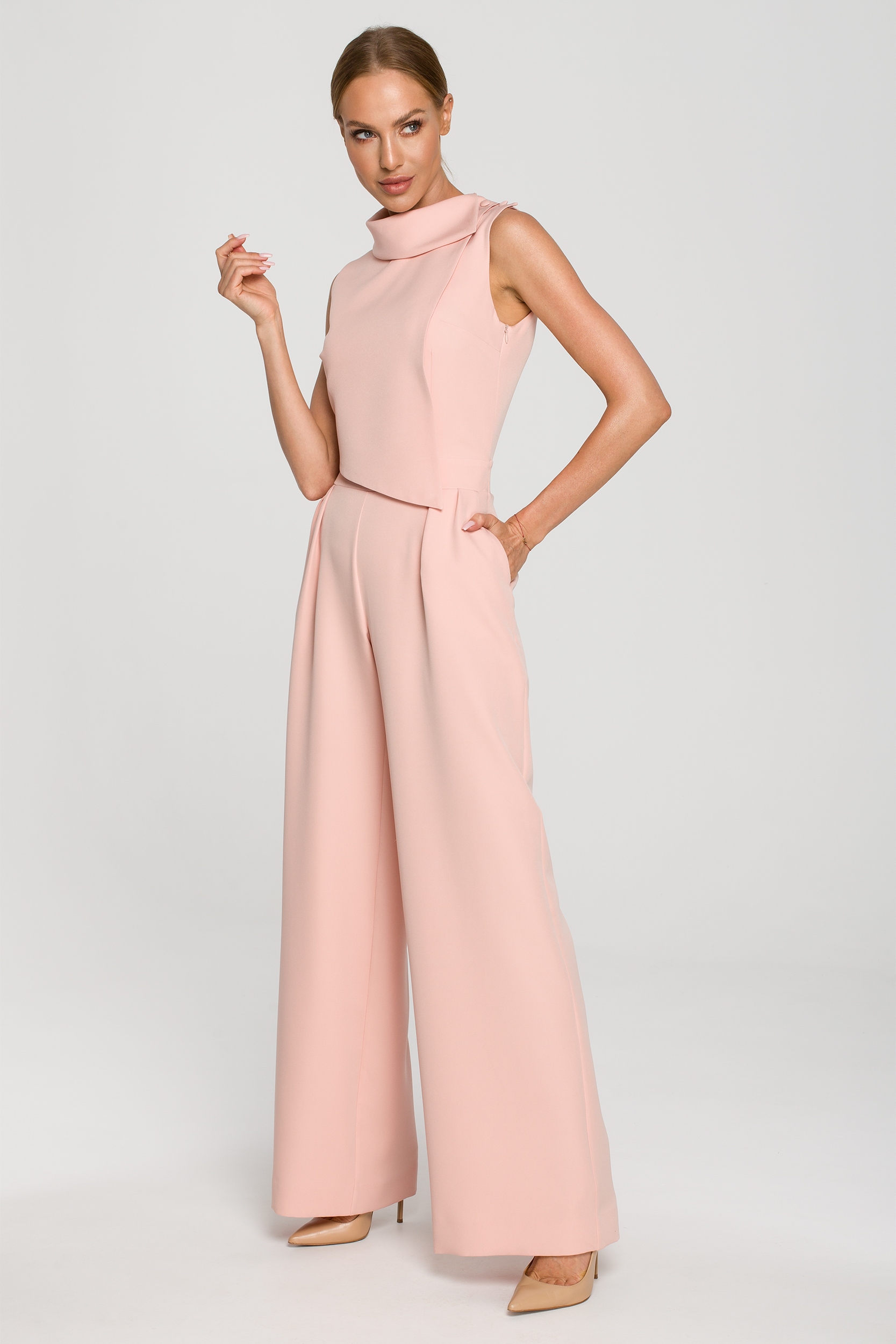 DAMSKI KOMBINEZON KOBIECY ELEGANCKI BEZ RĘKAWÓW LUŹNY GŁADKI PUDROWY 40 L Kolor różowy