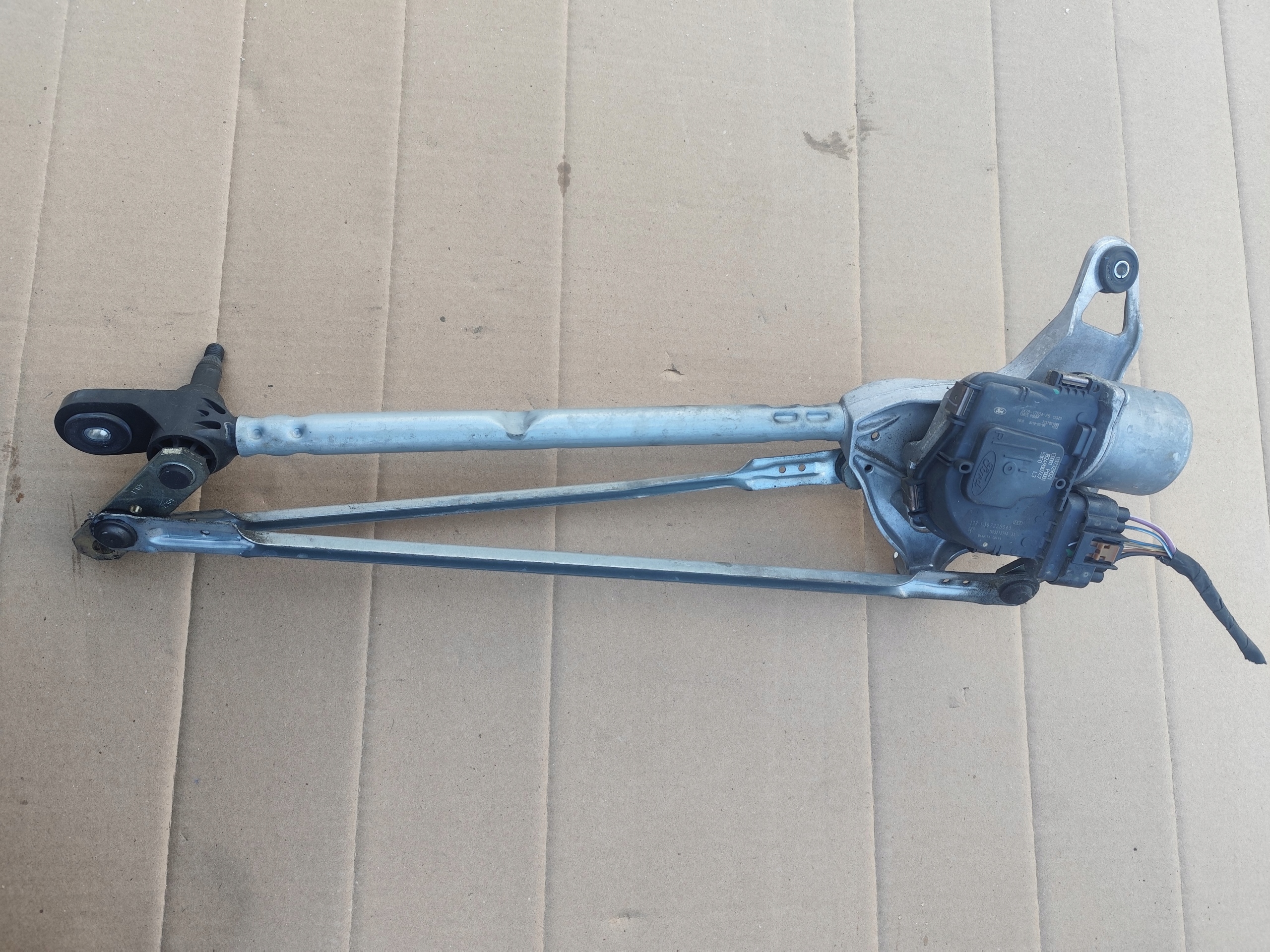 FORD FOCUS MK4 LIFT Wischergestänge