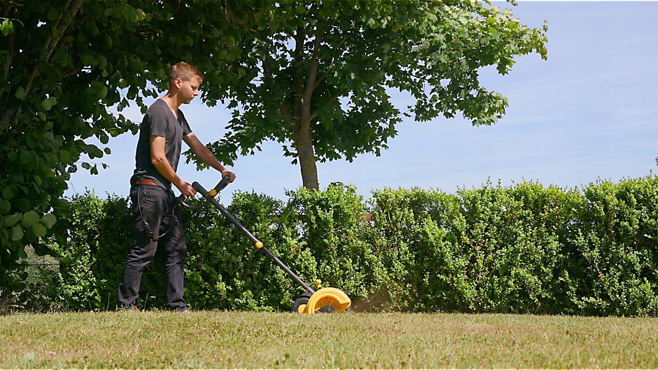 TEXAS OBCINACZKA SPALINOWA OBRZEŻY KRAWĘDZI TRAWY EC 2600 Marka Texas