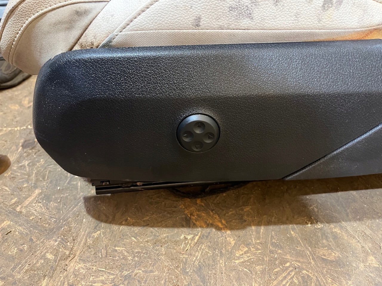 seat support front front left + airbag MERCEDES W206 1