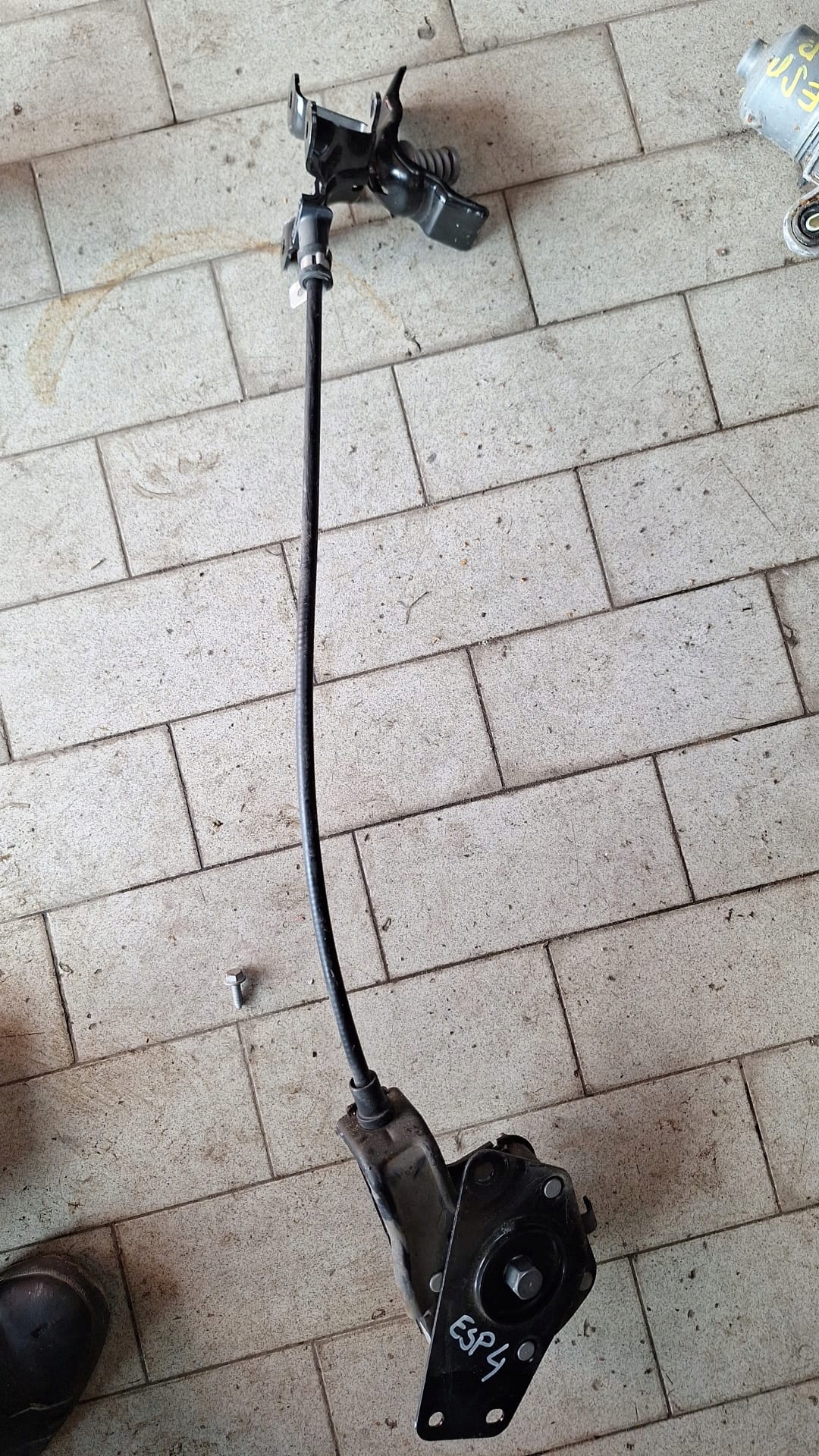 MECHANIZM WINDA PODNOSNIK KOŁA ZAPASOWEGO ESPACE V 572113009R