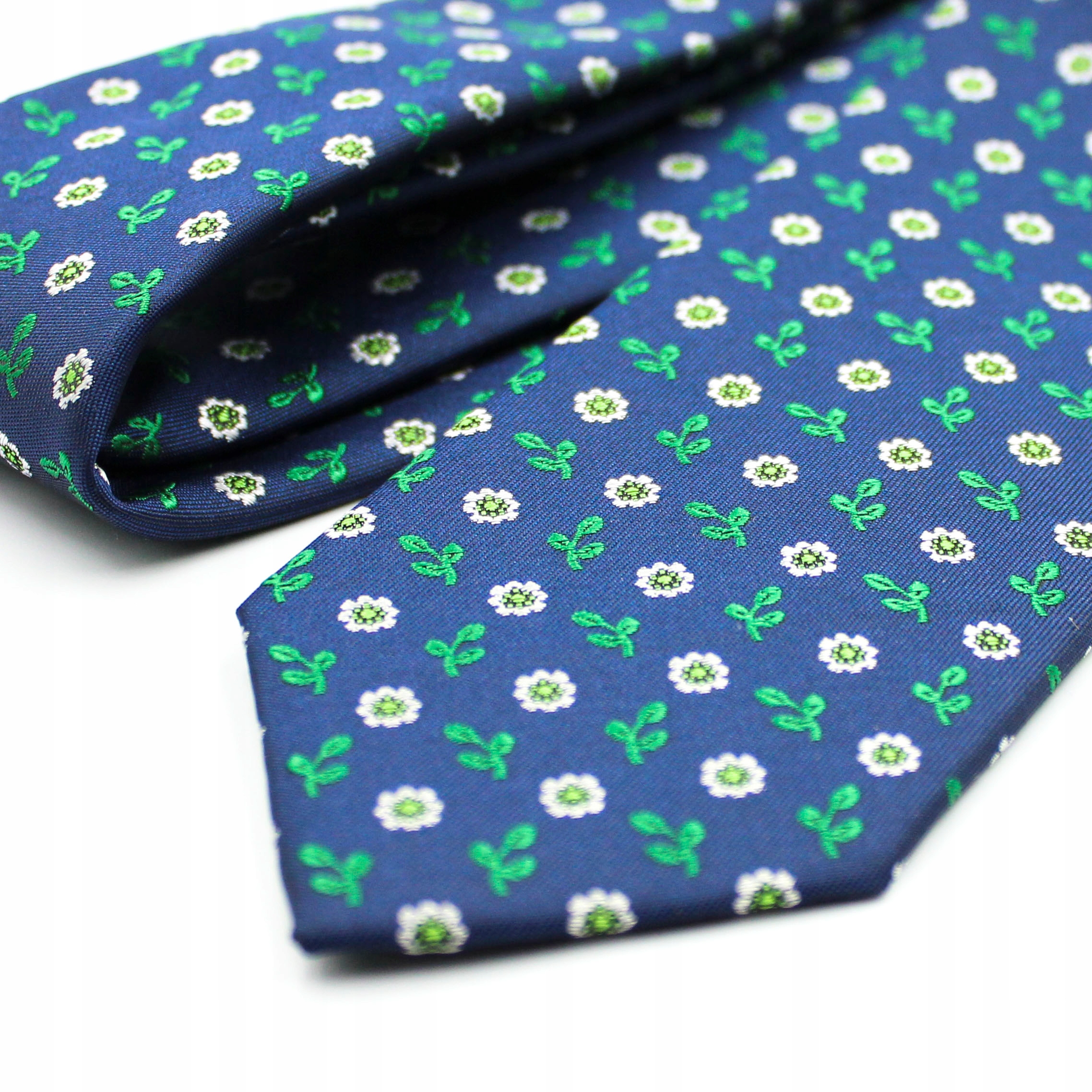 KRAWAT ŻAKARDOWY ELEGANCKI WE WZOREK GRANATOWY ZIELONY KWIATKI Model GRANATOWY KRAWAT W ZIELONE WZORY