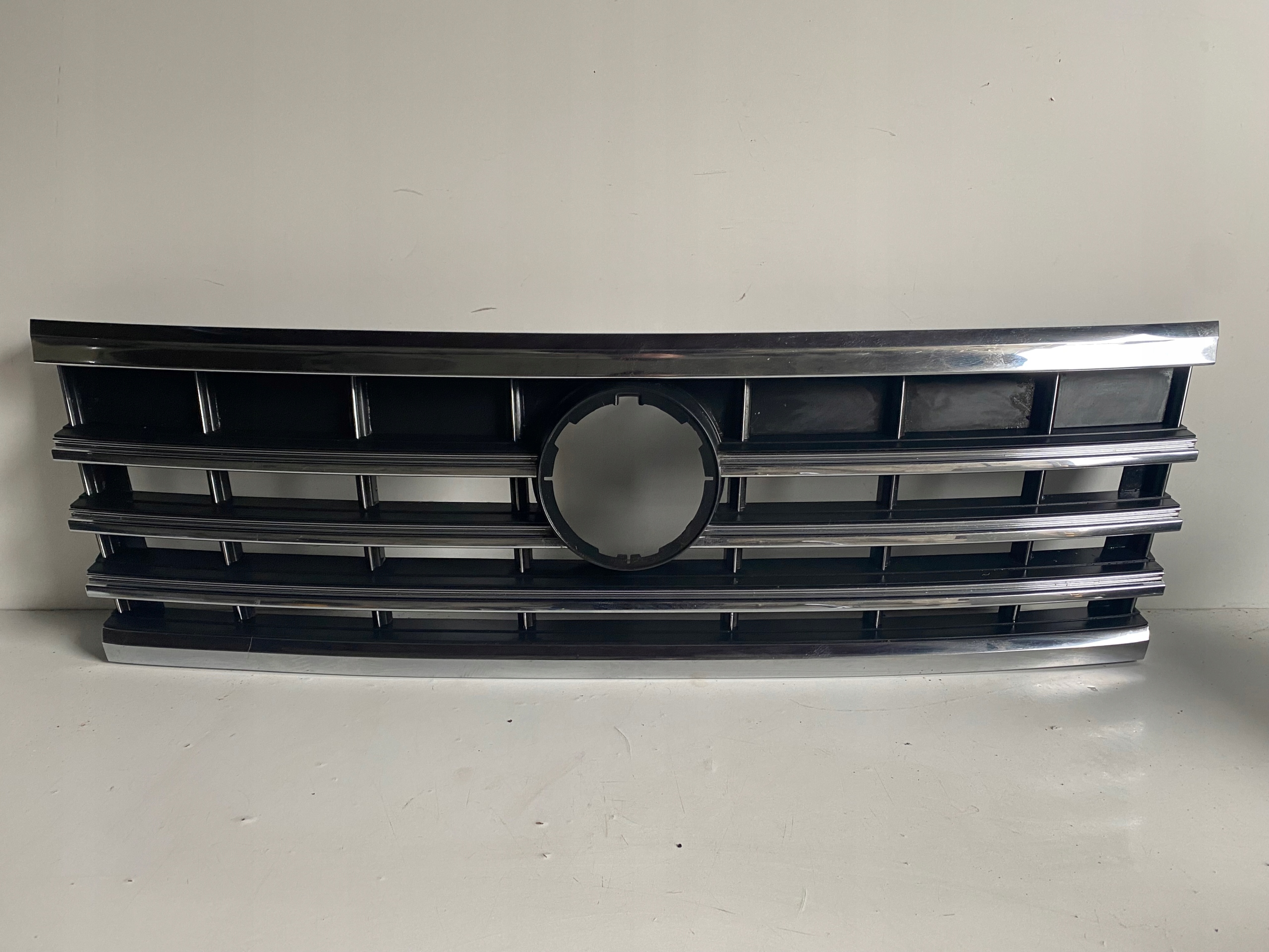VW Touareg I Kühlergrill FRONTGRILL Kühlergitter 760853653EI - Thumbnail 1