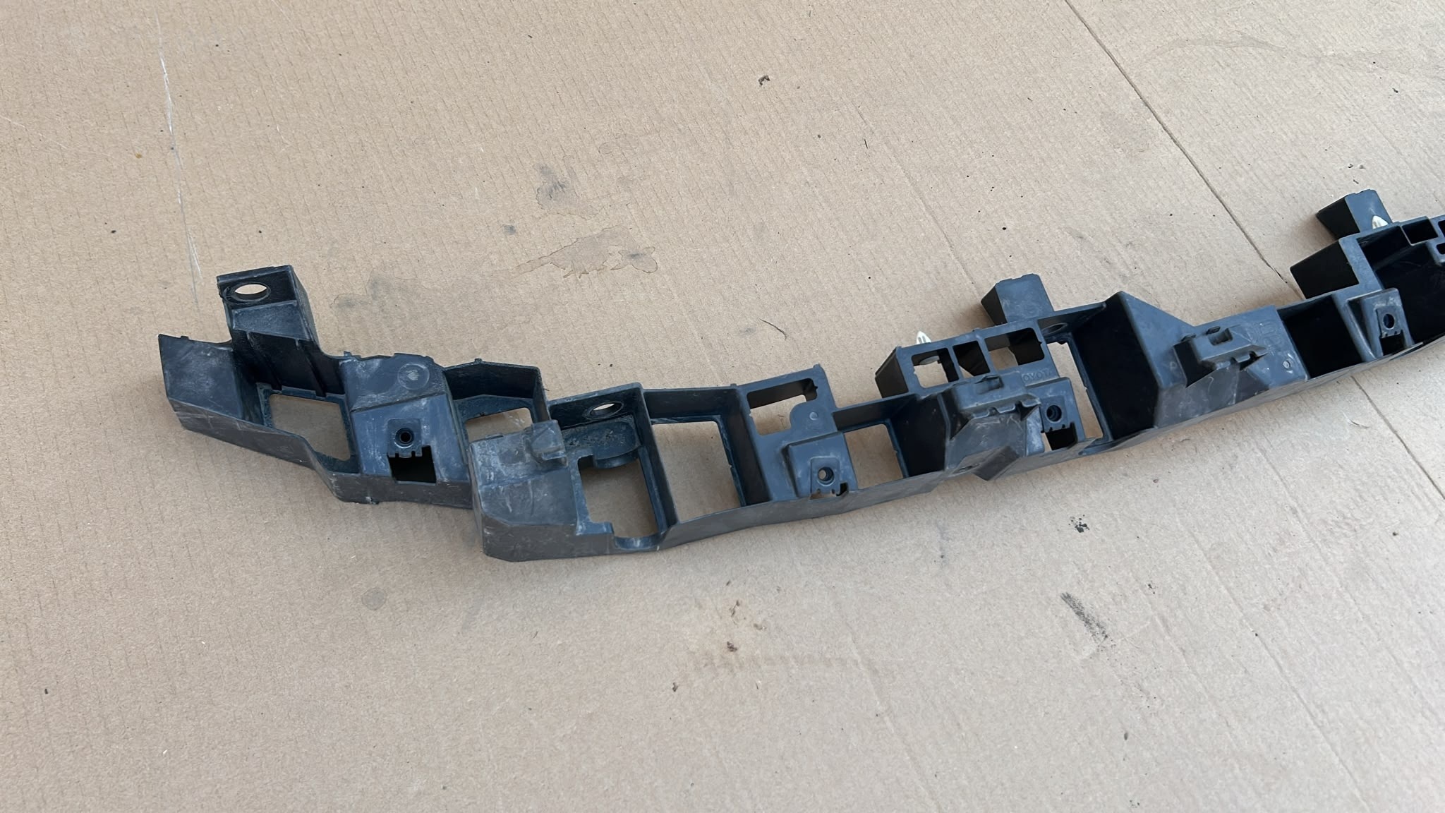 ABSORBER pillar of a bumper front front upper TOYOTA LAND CRUISER 24