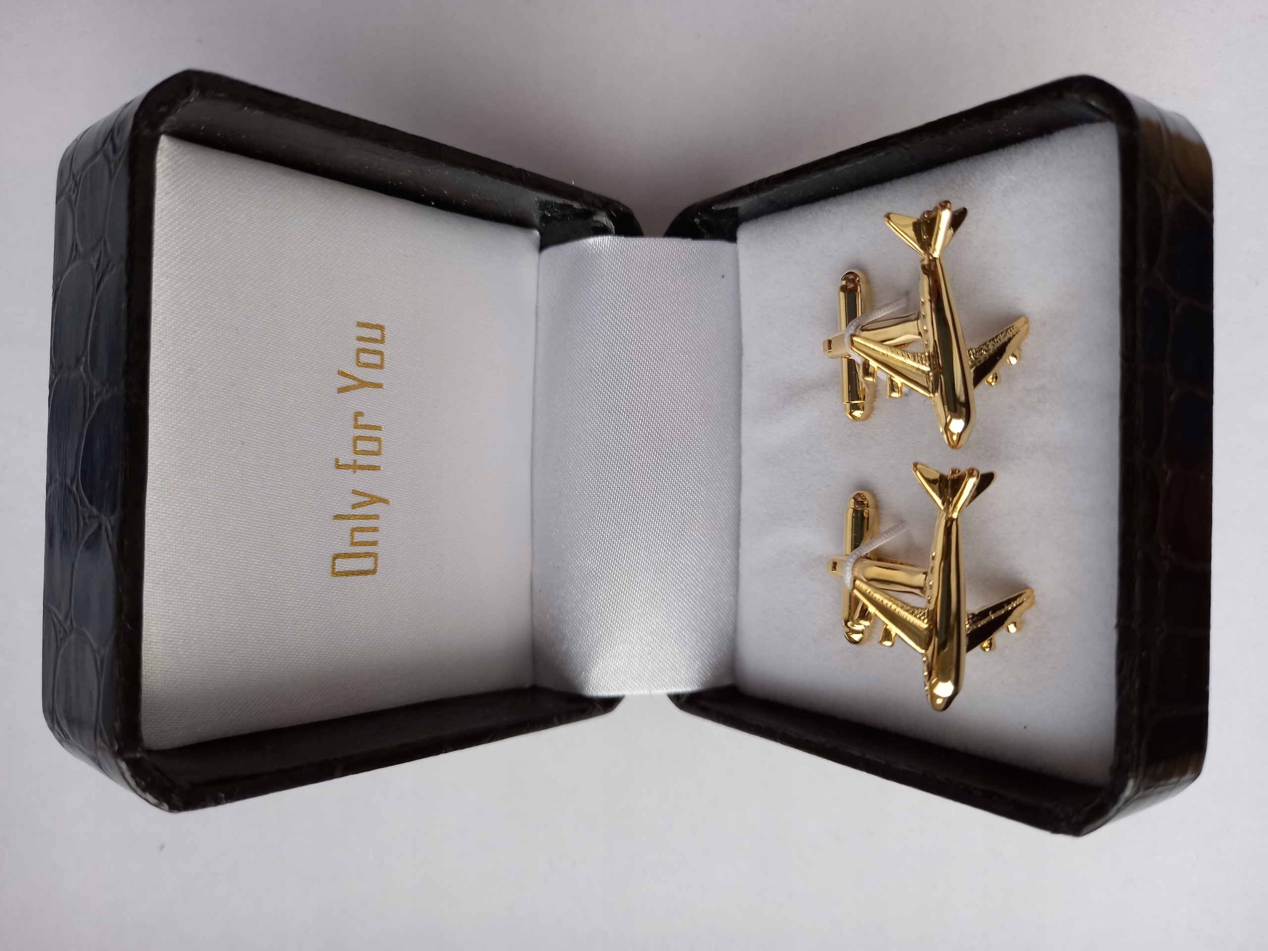 Zlaté manžetové knoflíčky Boeing 737 Lot