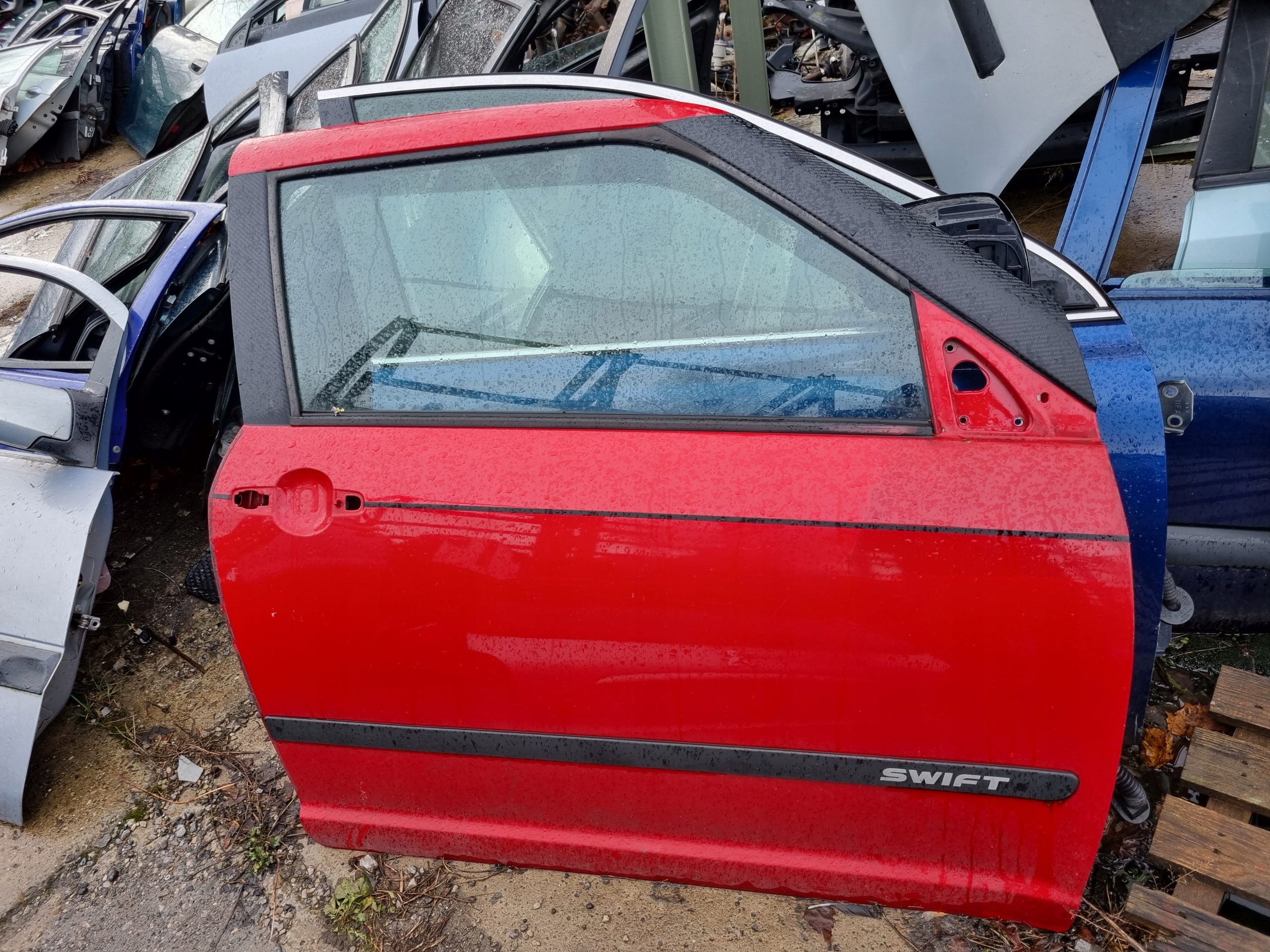 Suzuki Swift III MK6 04-09r 3d drzwi prawe