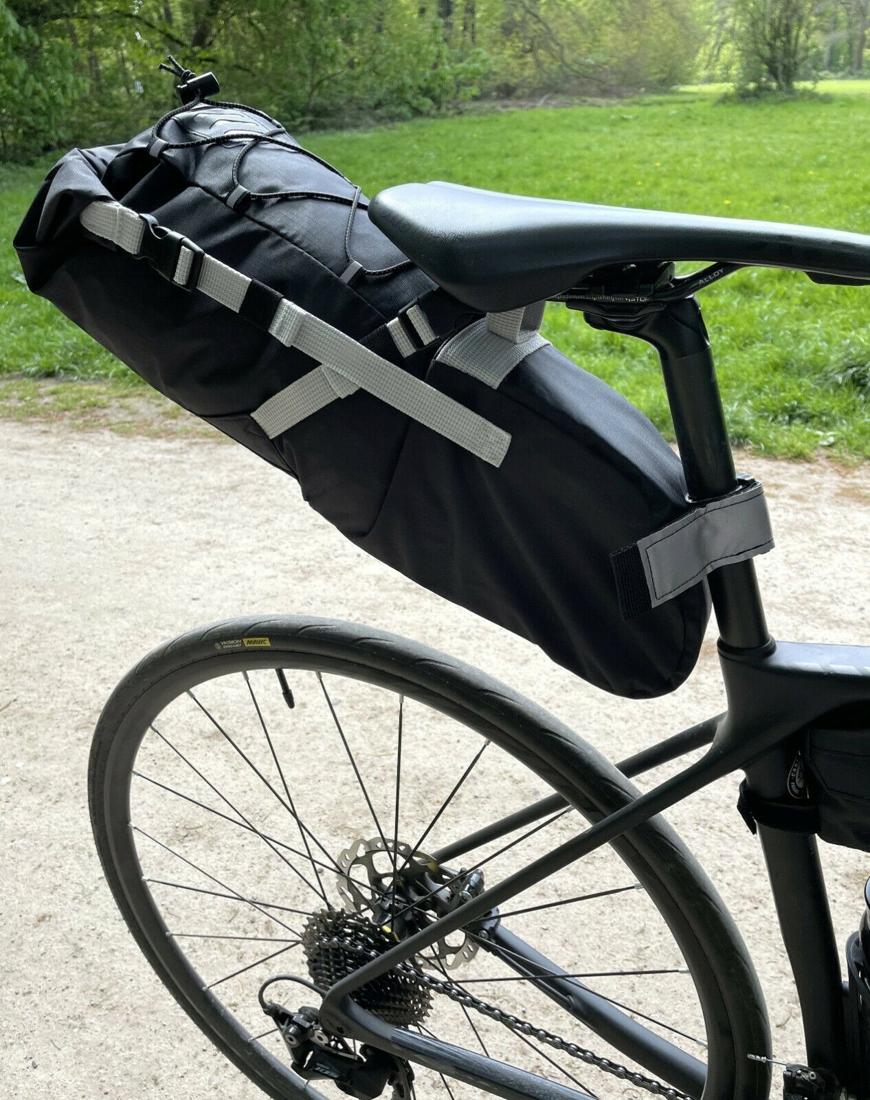 

Sakwa podsiodłowa torba pod Siodełko Dry Bag 8L XL