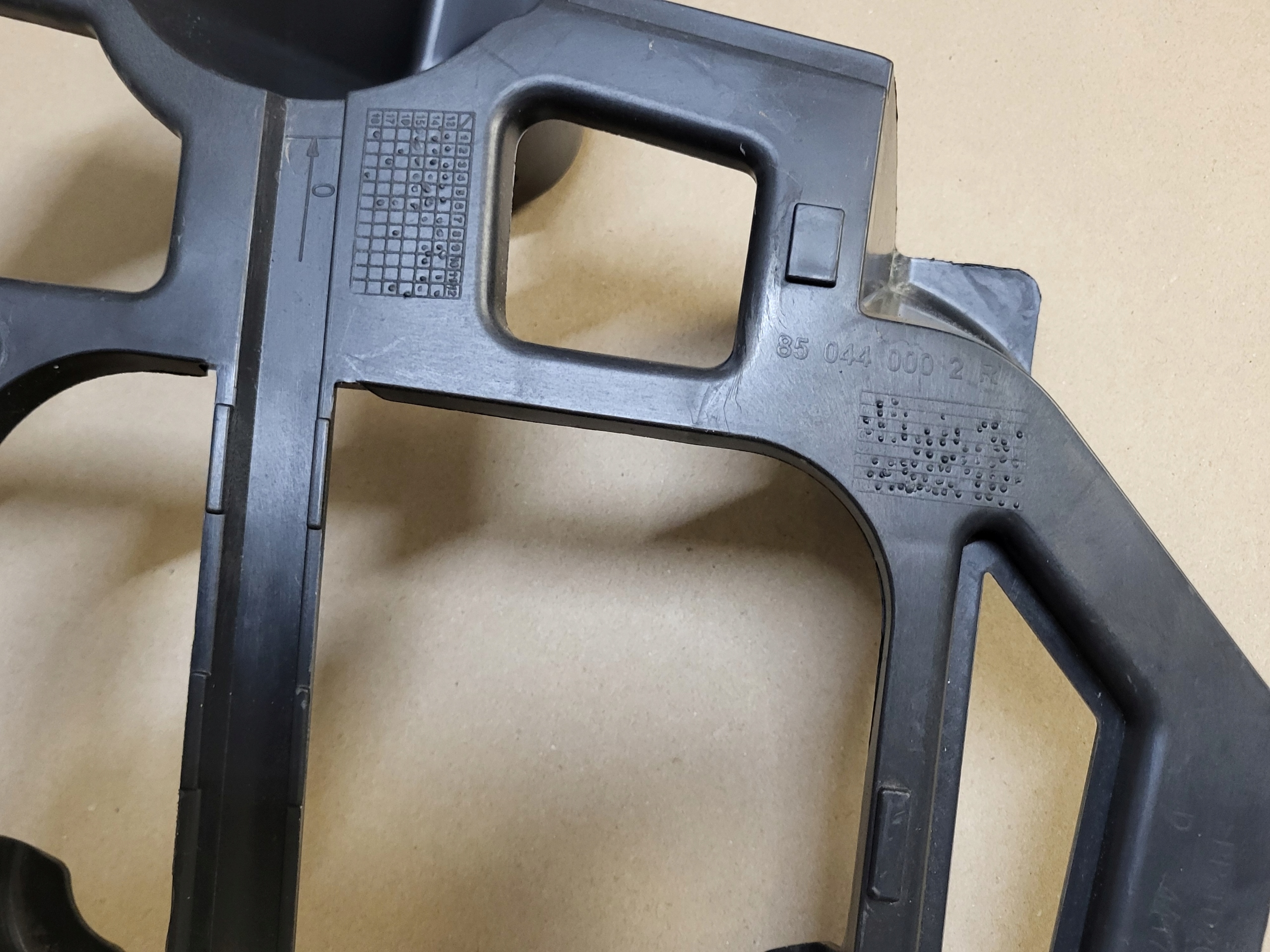 bumper bracket console holder right rear part RENAULT LAGUNA III KOMBI OE