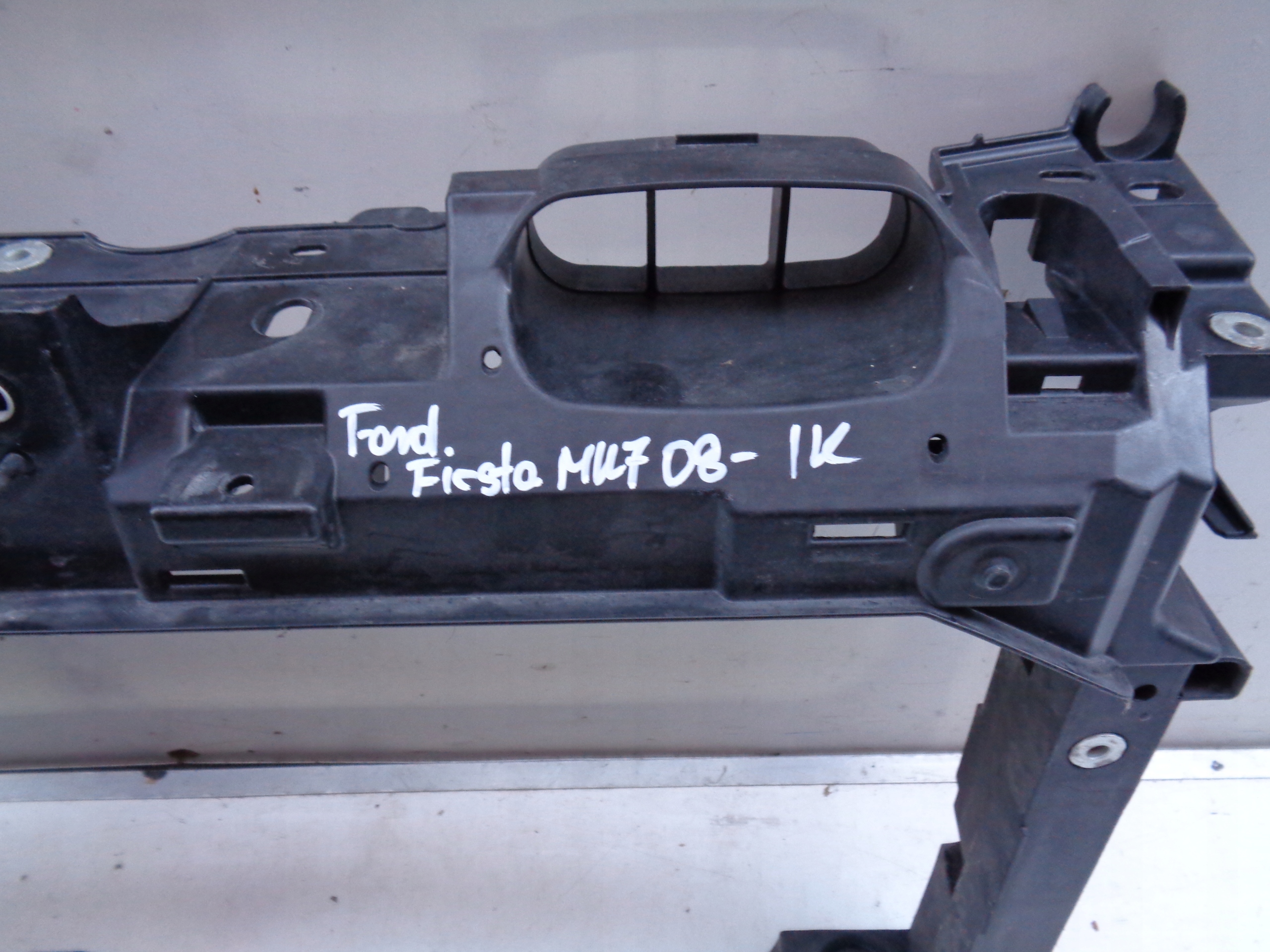bar, wall front FORD FIESTA MK7 08