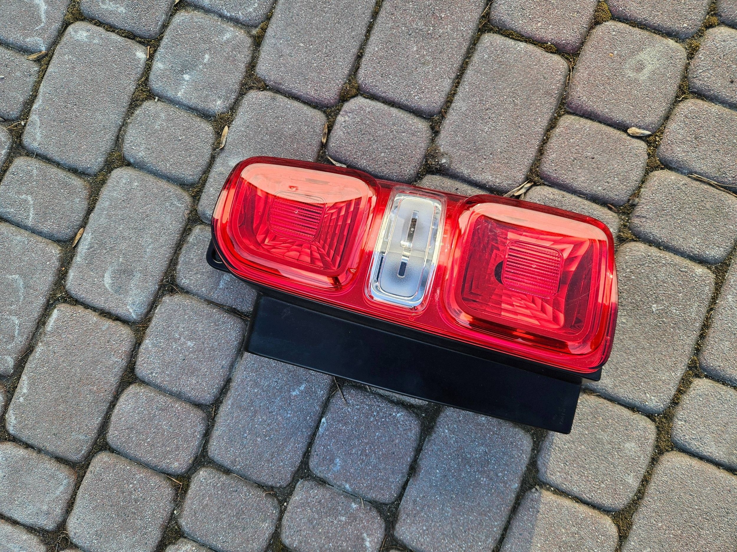 light rear part rear right EU PROACE VIVARO C SCUDO JUMPY EXPERT 9808243080