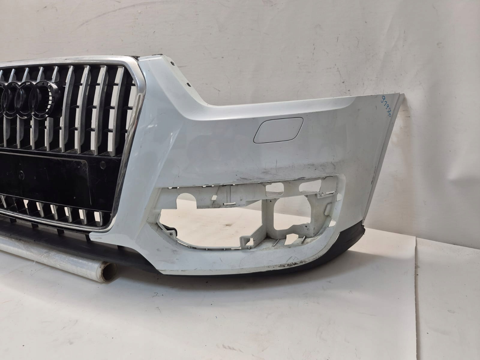 AUDI Q3 and 1 8U 11-14 bumper front front washer PDC
