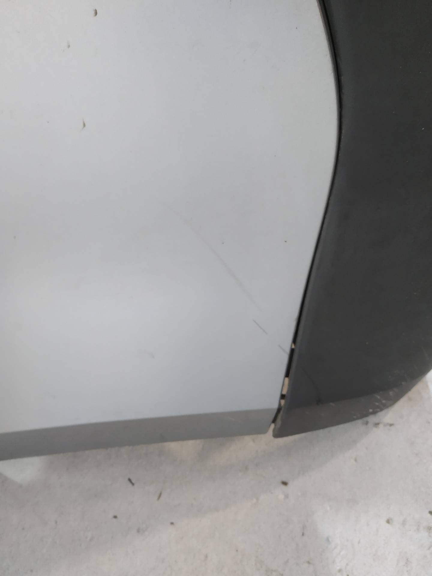 Paraurti posteriore senza PDC 76 Ford S-MAX e (2006-2015)