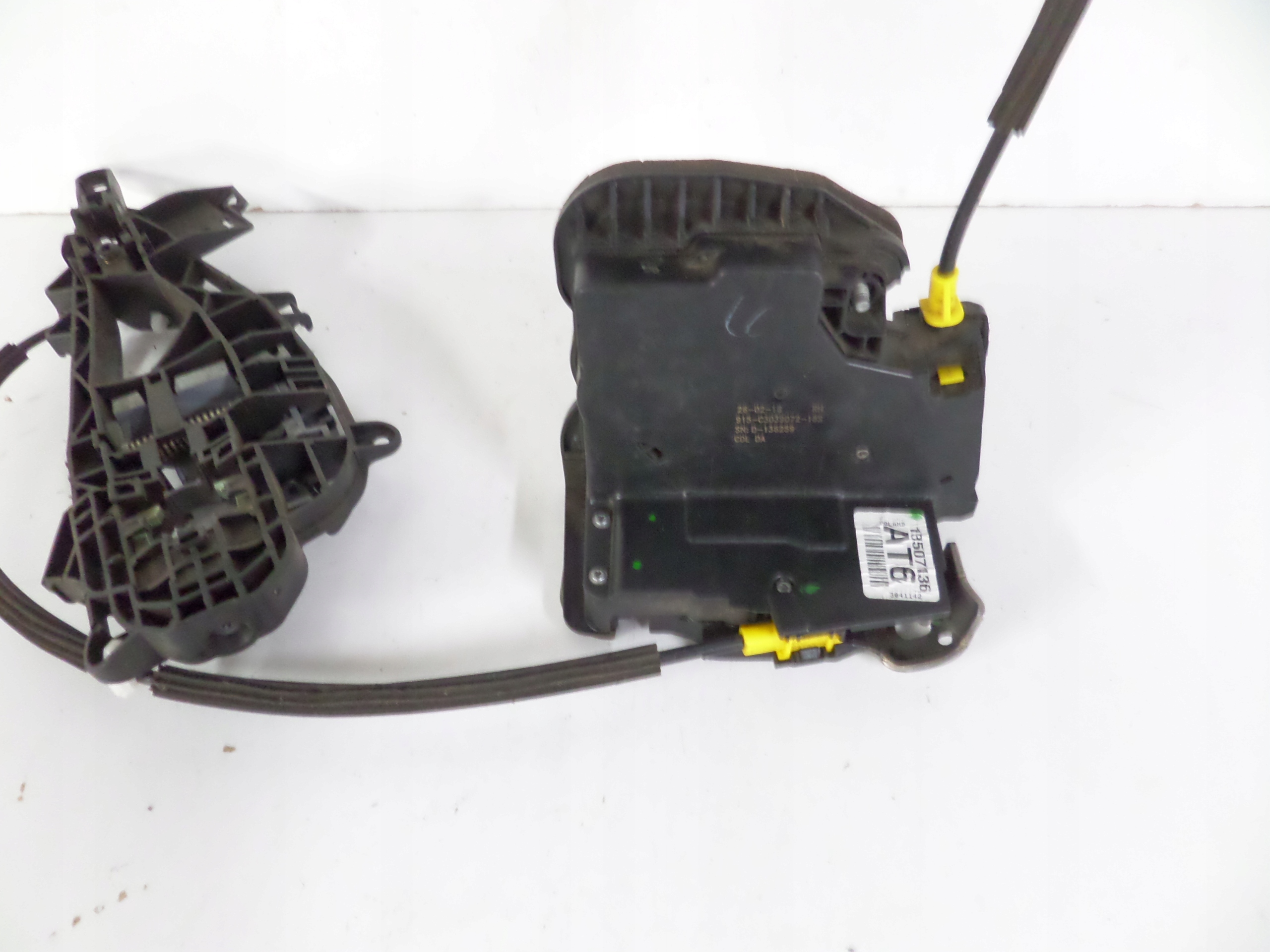 lock door rear part right OPEL ASTRA K V 15