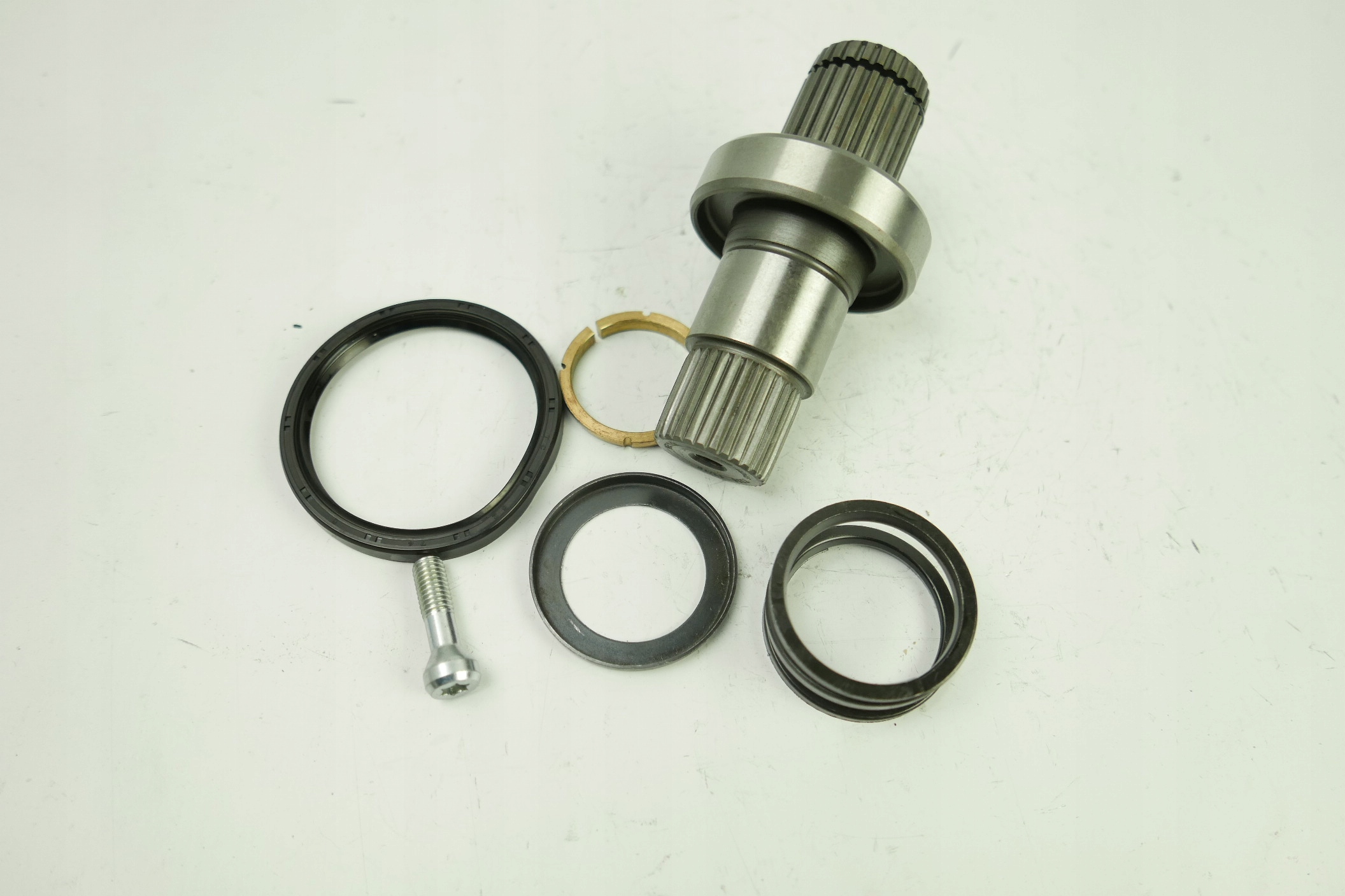 100 498 - ВАЛ шарніра ВВ. VW T5. 1 9TDI 2 0TDI 2