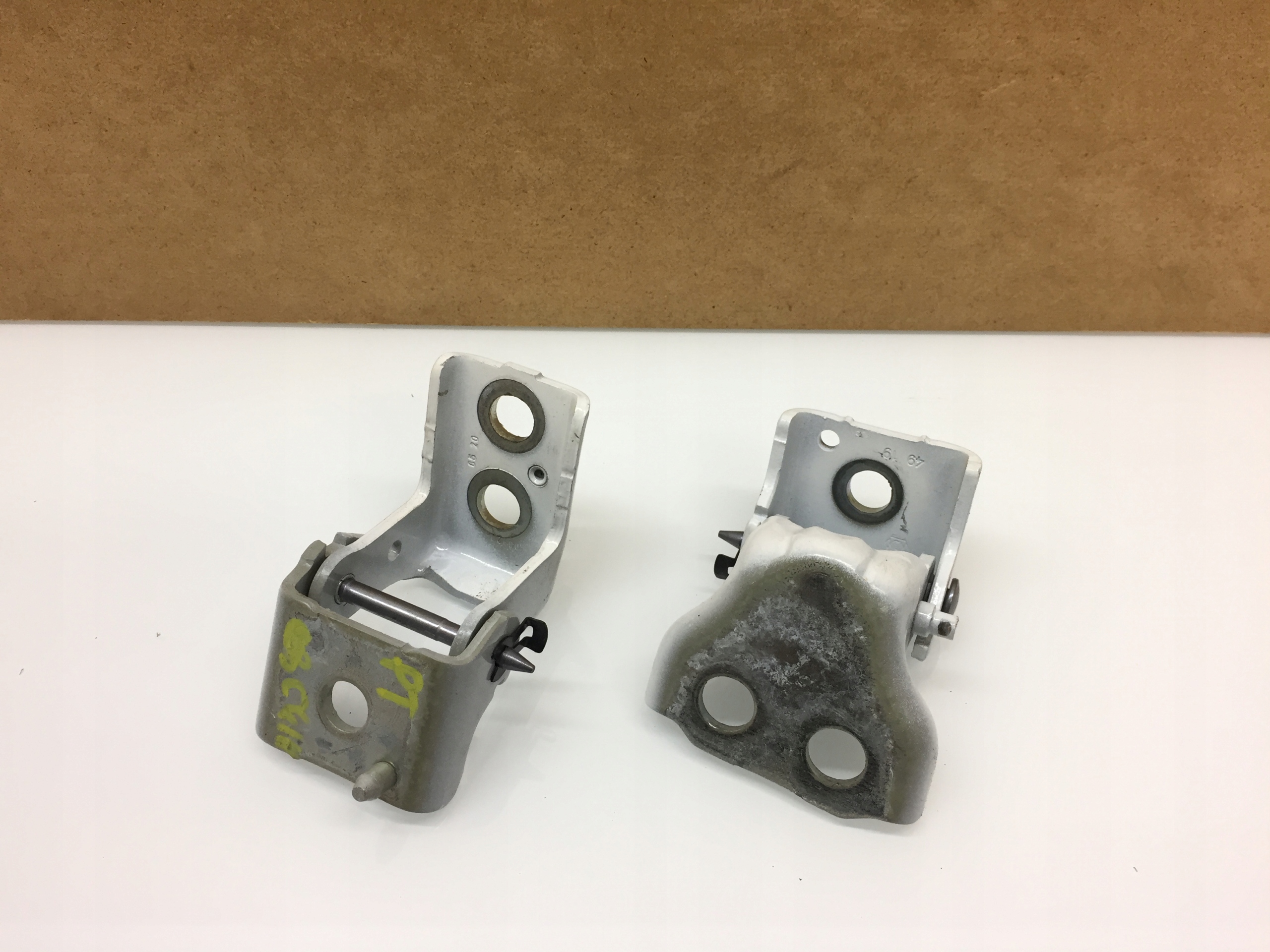 CITROEN C4 III ZAWIAS ZAWIASY DRZWI PRAWY TYL