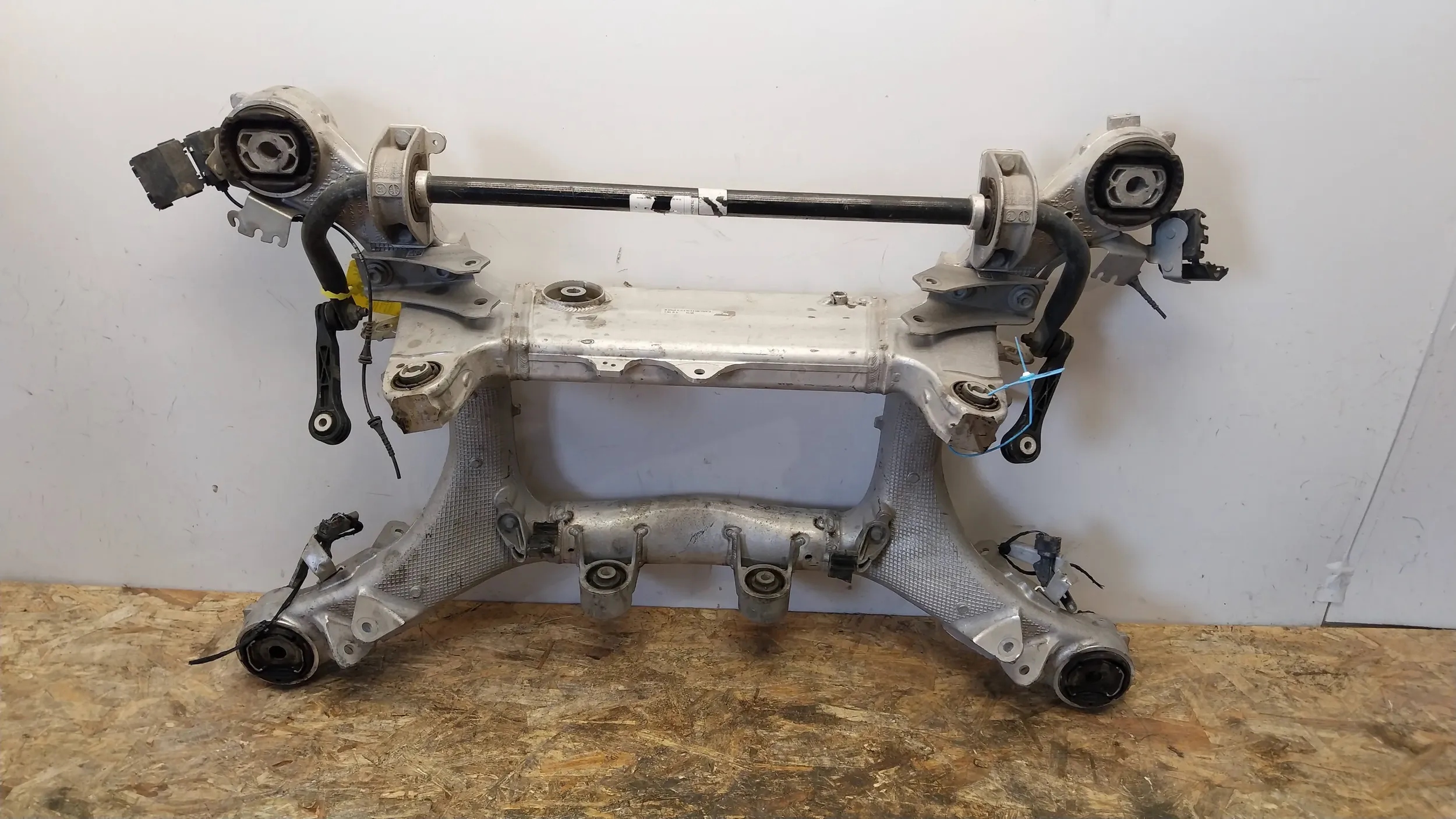 Belka sanki wózek tył 6894149 BMW X5 G05 X6 G06 X7 G07