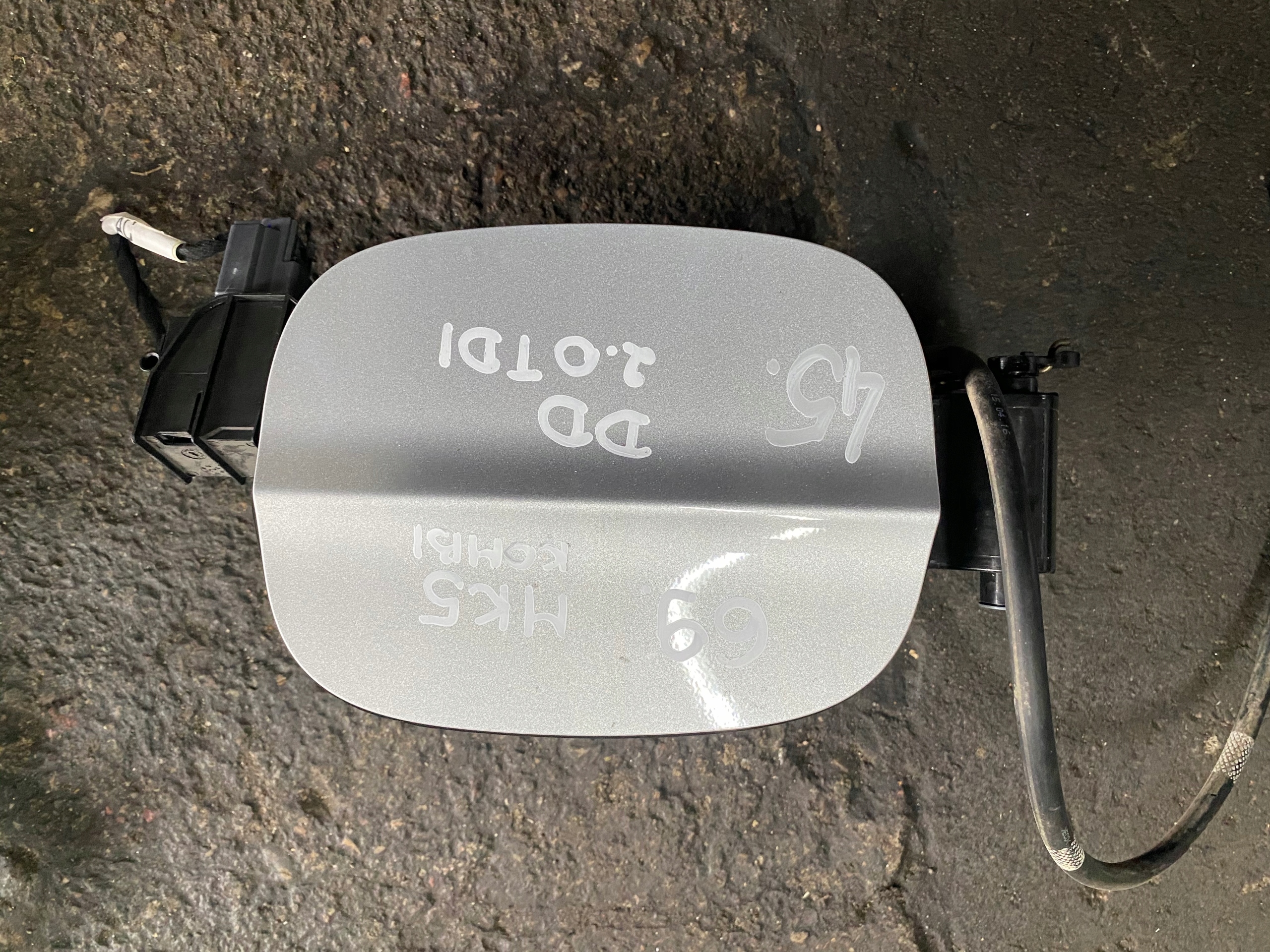 45 FORD MONDEO MK5 КРЫШКА ТОПЛИВНОГО БАКА DD