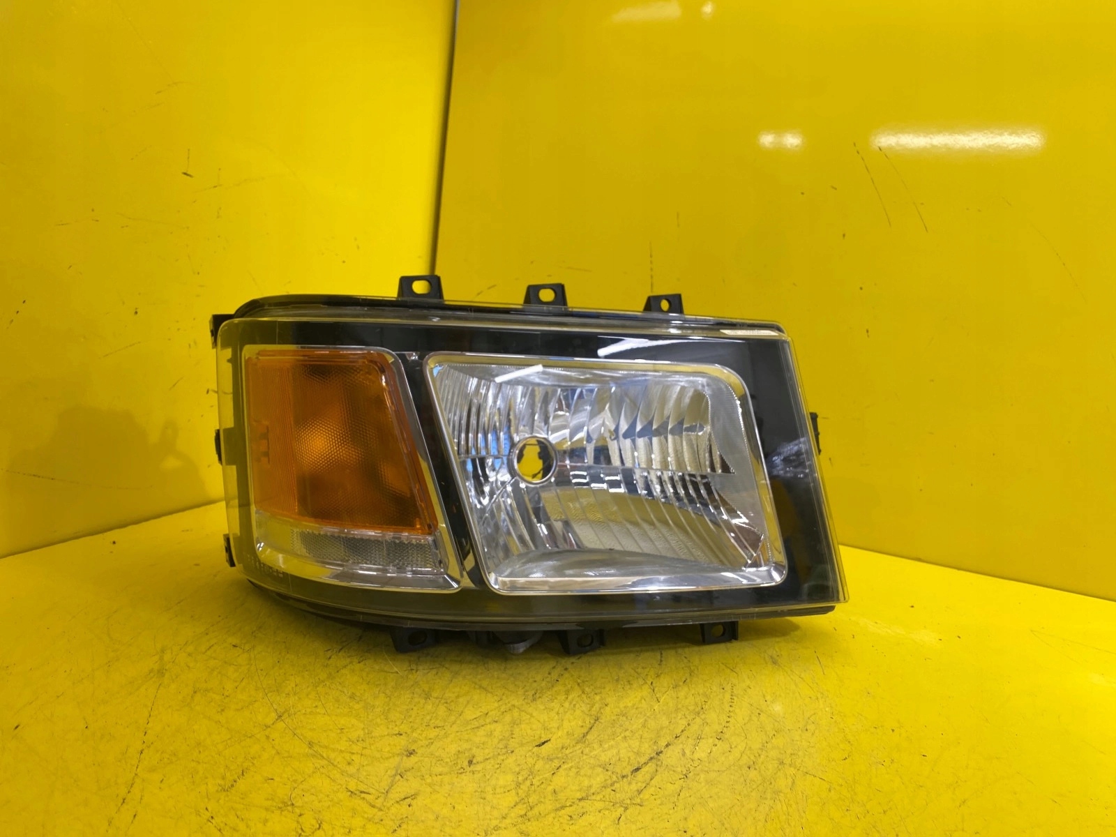 light right SCANIA L P G R S fog light