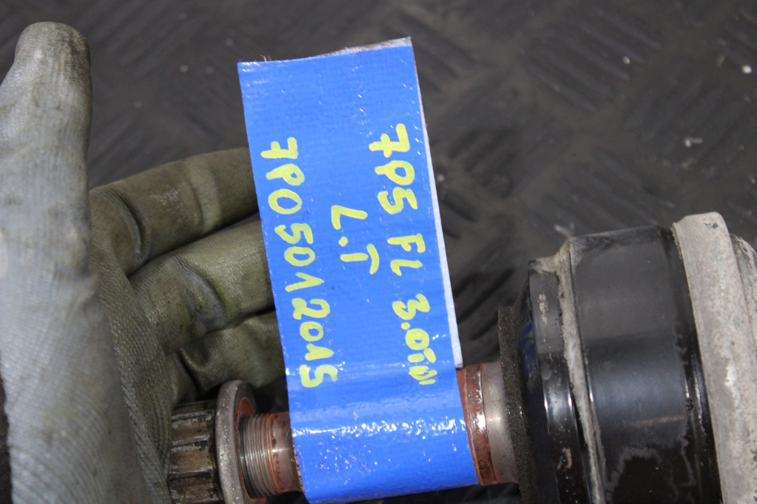 semi-axis semi-axis left rear part 7P0501201S PORSCHE CAYENNE II 2 7P5 LIFT