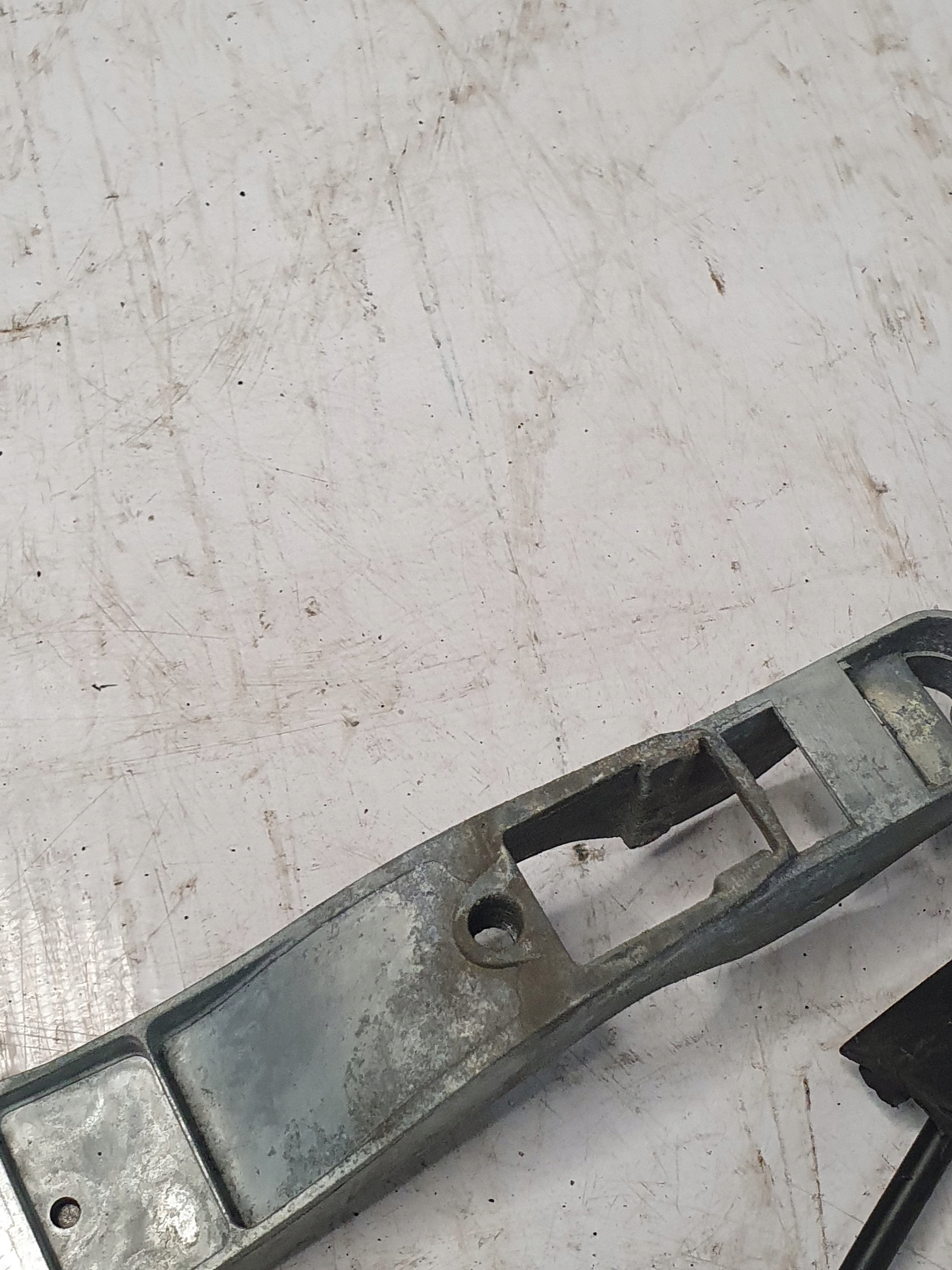 lock door Z handle right front CITROEN C5 III 3 X7 10r. PSA 732148