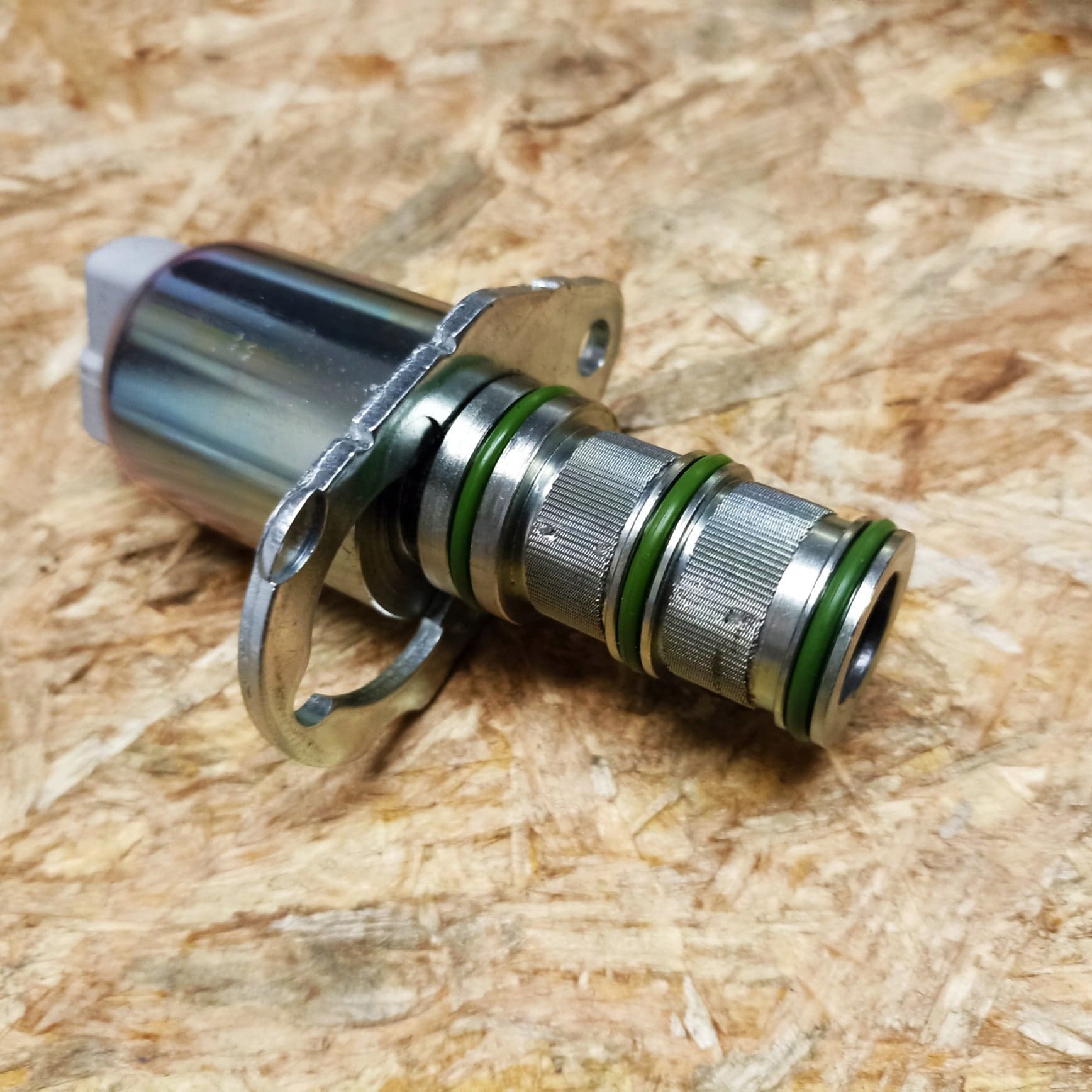 ZAWÓR ELEKTROMAGNETYCZNY RE211157 John Deere Numer katalogowy części RE211157