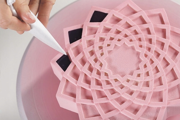 Levně Star silikonová forma na šumivé dorty Dinara Ka