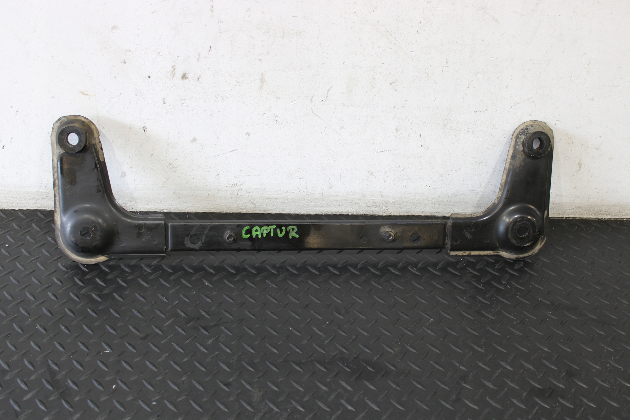 RINFORZO PARAURTI Consolle RENAULT CAPTUR e 1